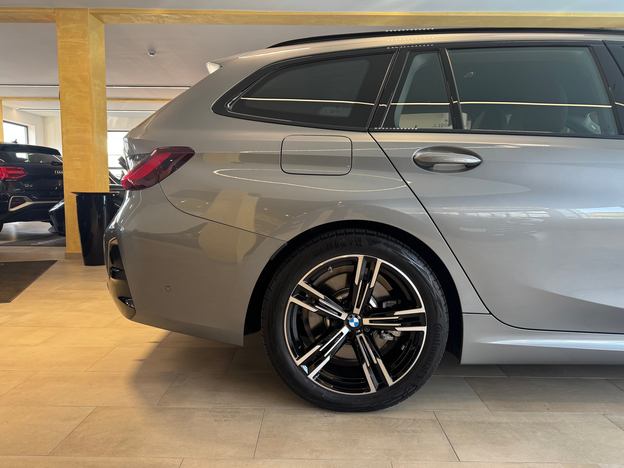 listing desktop thumbnail image 10