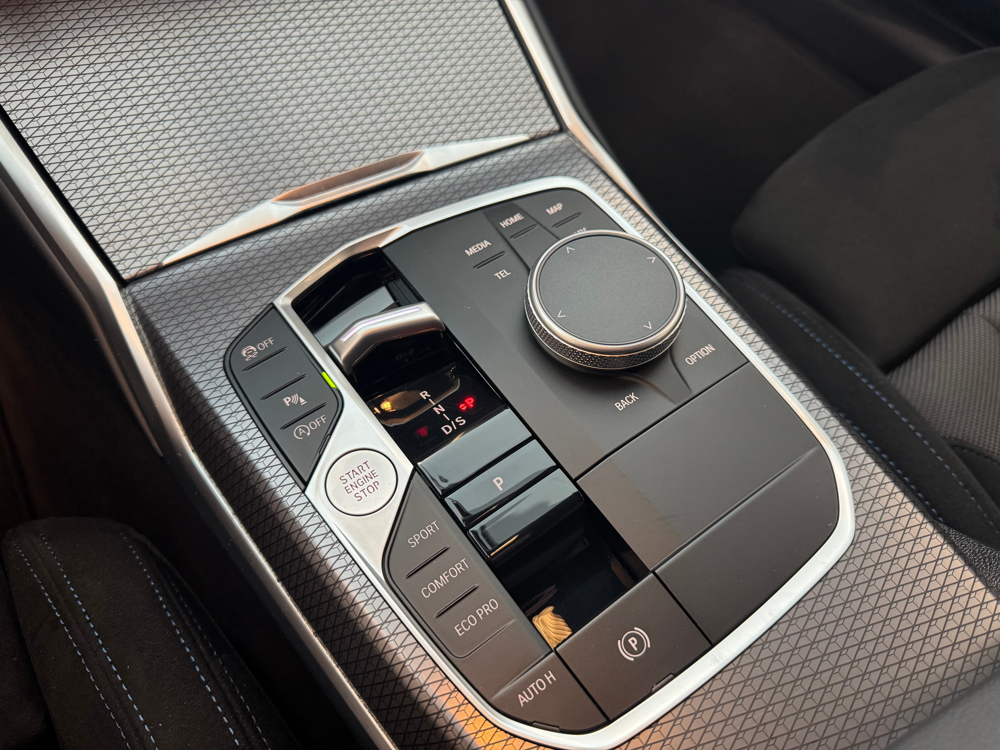 listing desktop thumbnail image 26