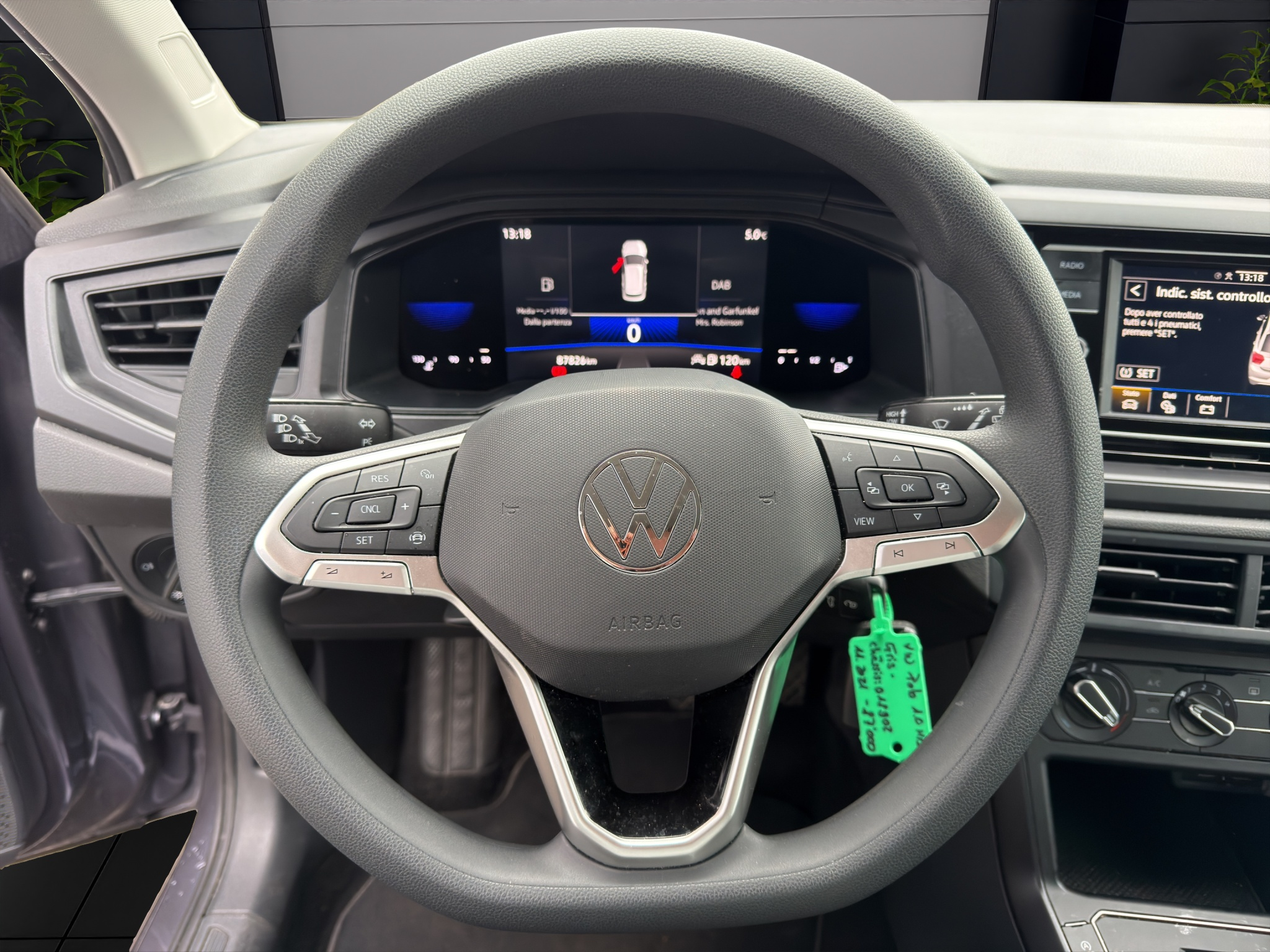 listing desktop thumbnail image 8