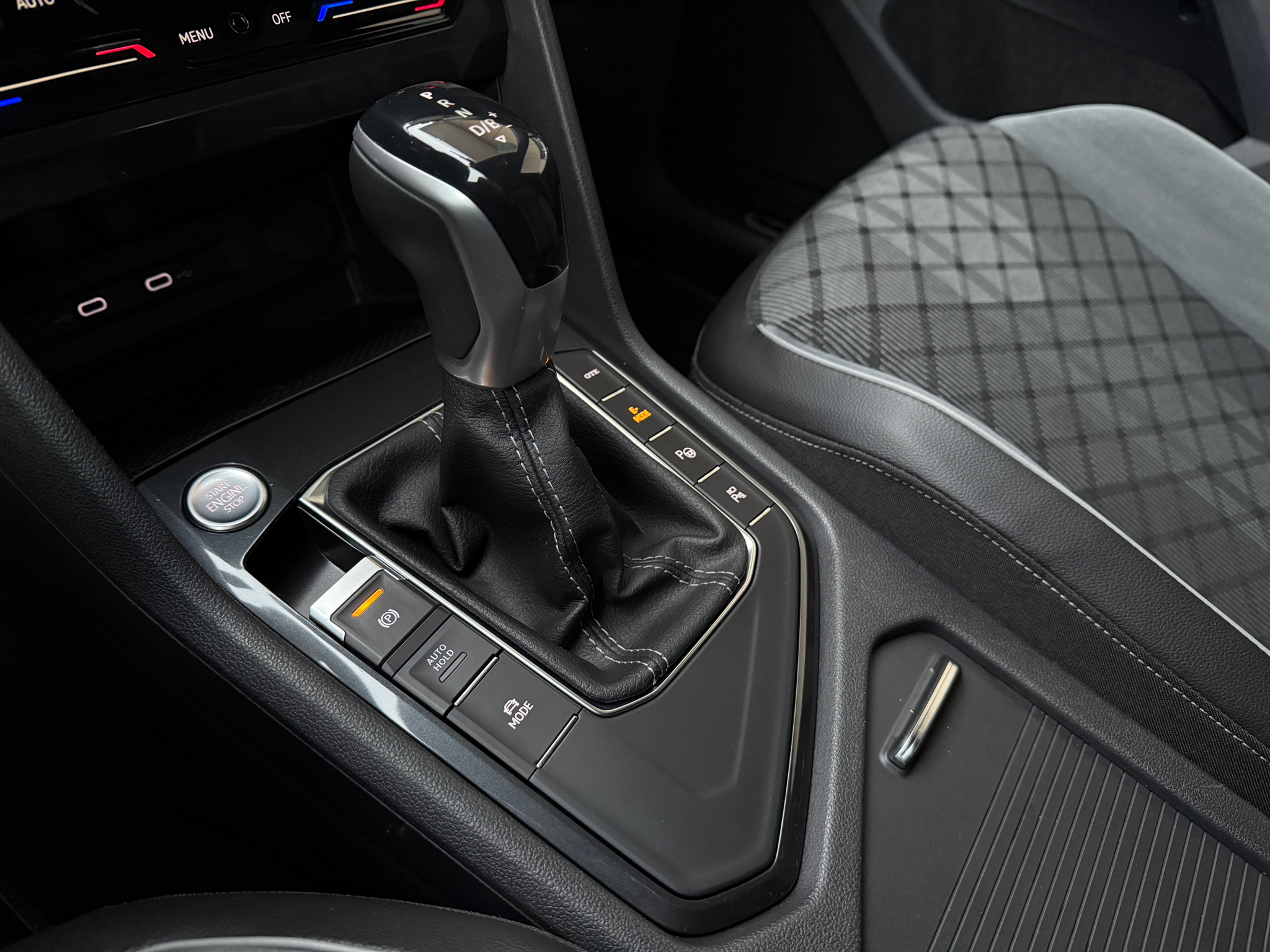 listing desktop thumbnail image 15