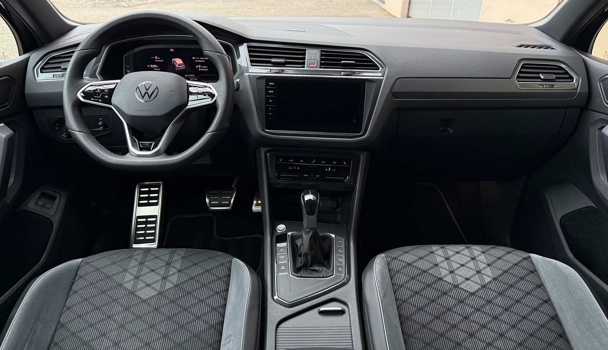 listing desktop thumbnail image 13