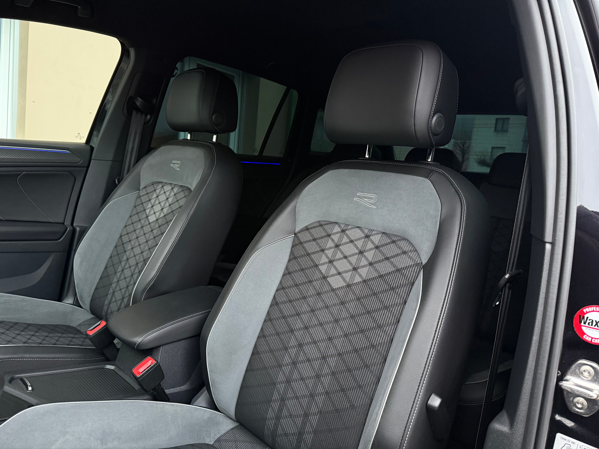 listing desktop thumbnail image 12