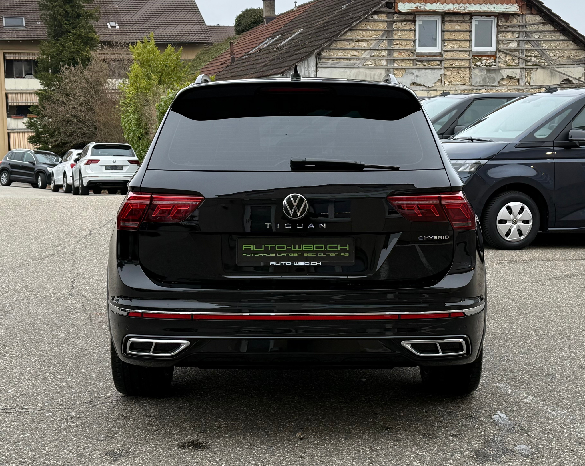 listing desktop thumbnail image 5