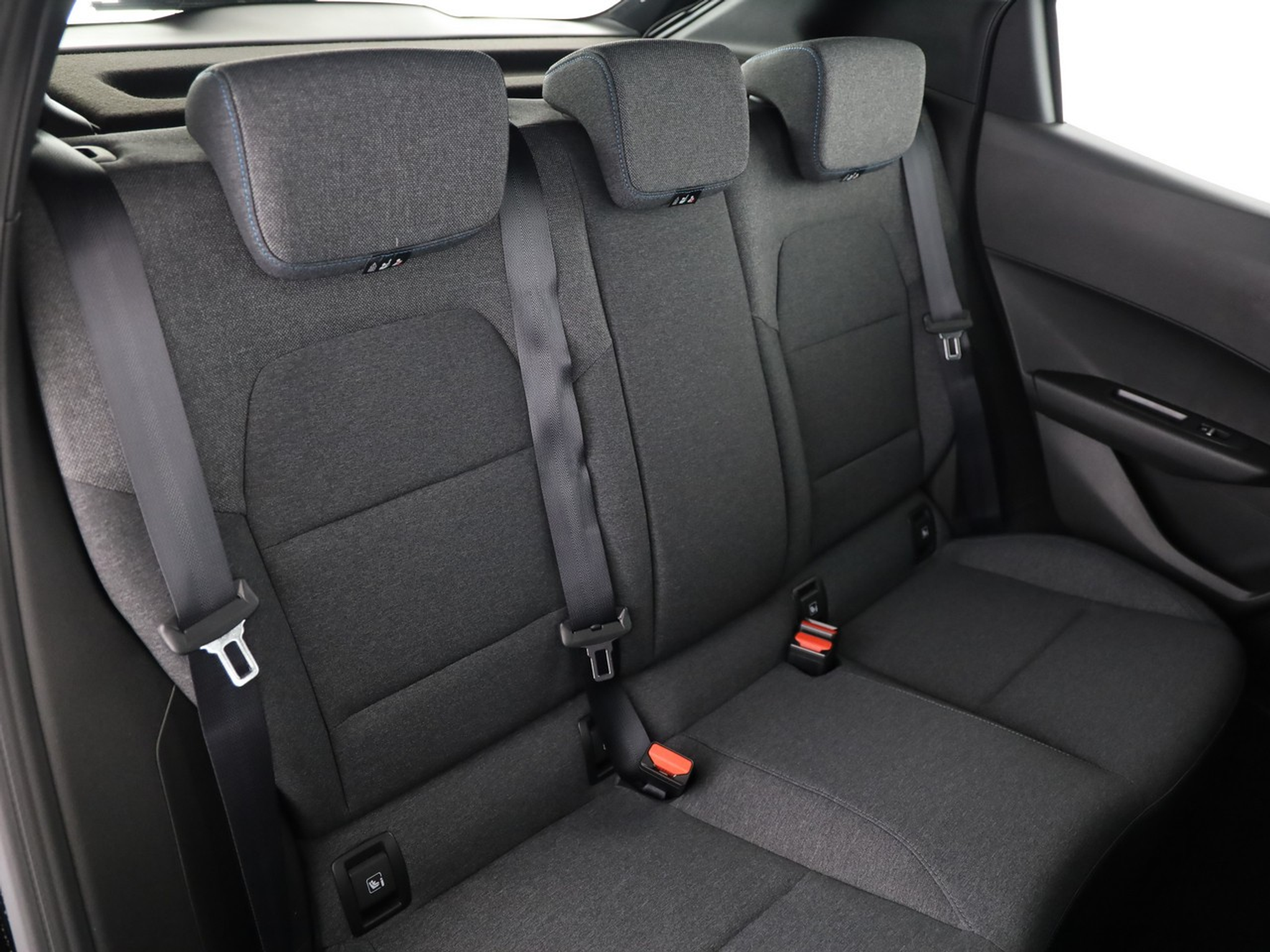 listing desktop thumbnail image 7