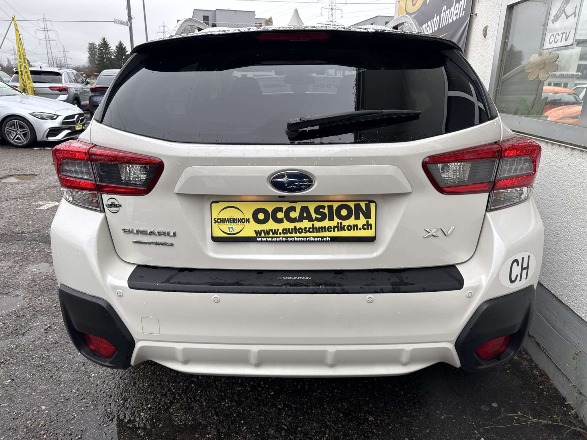 listing desktop thumbnail image 3