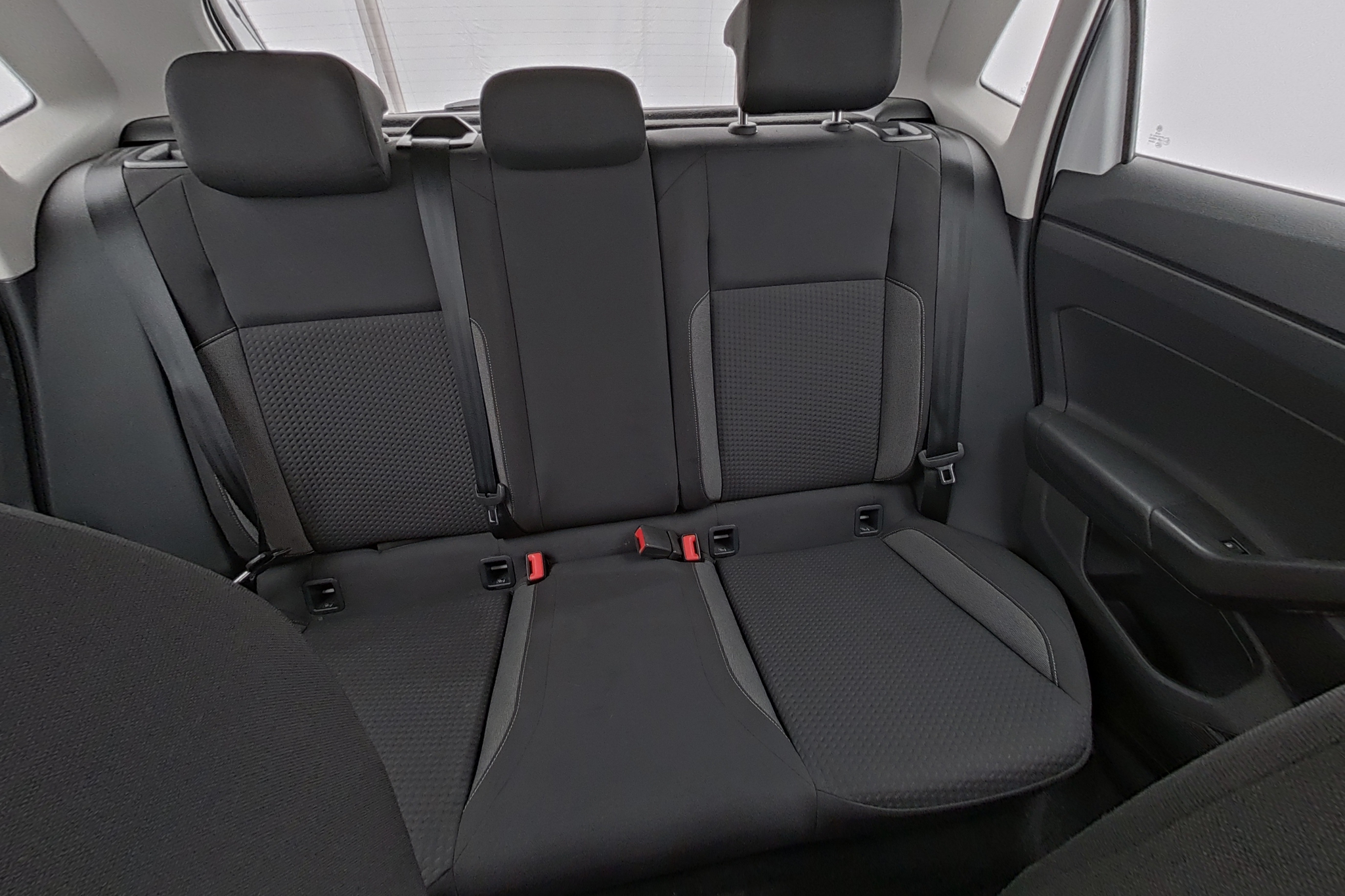 listing desktop thumbnail image 10