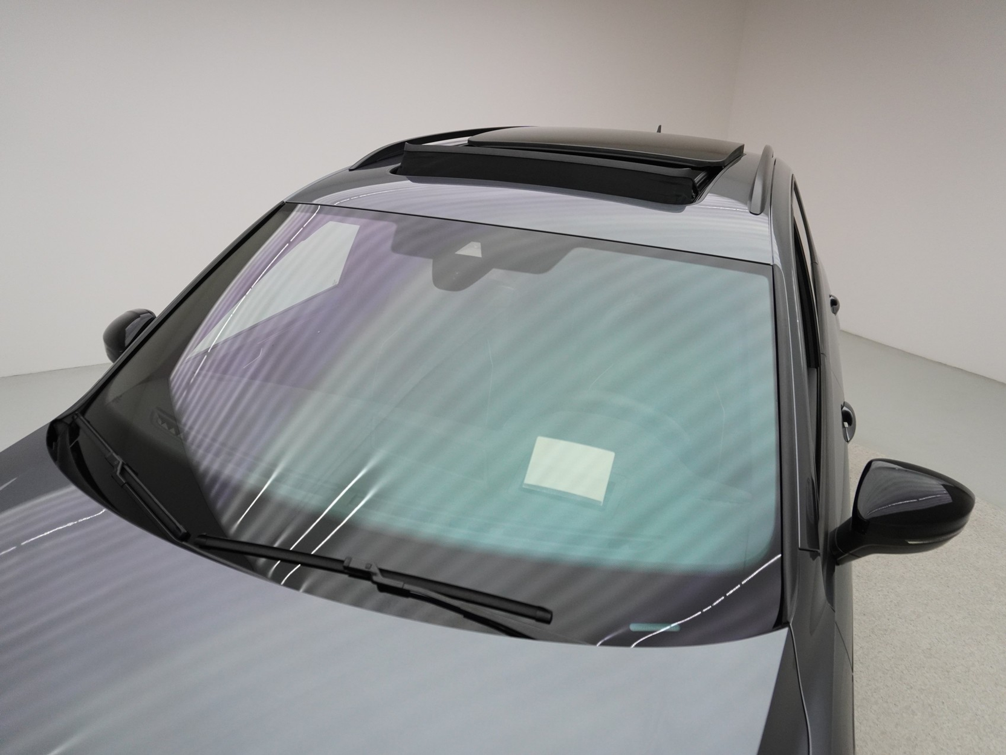 listing desktop thumbnail image 7