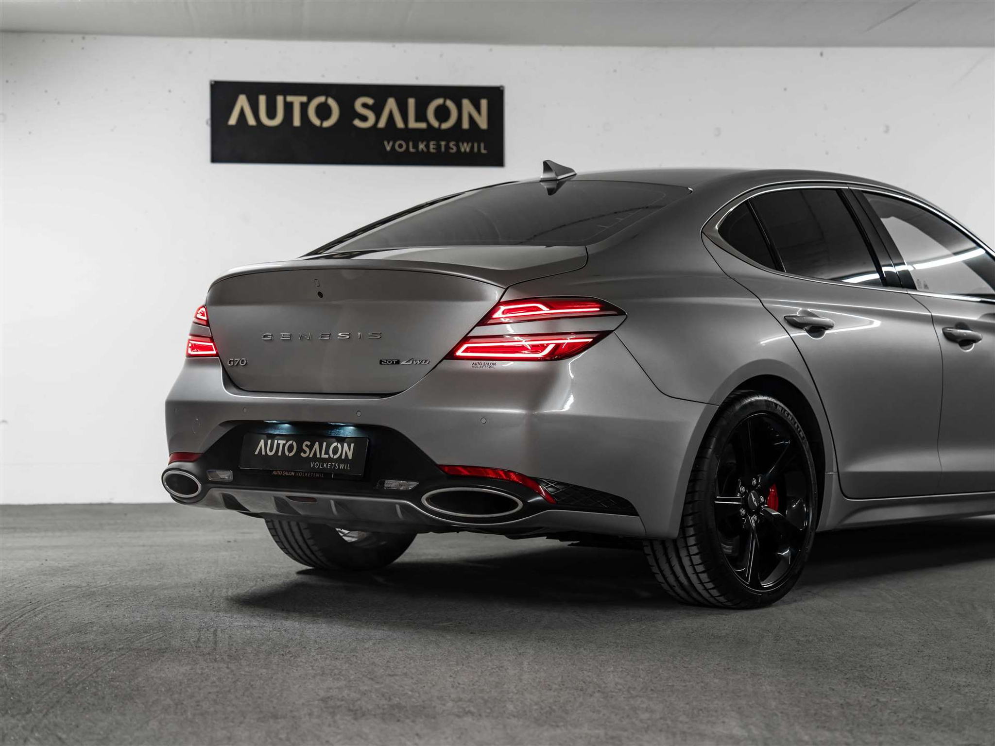 listing desktop thumbnail image 22