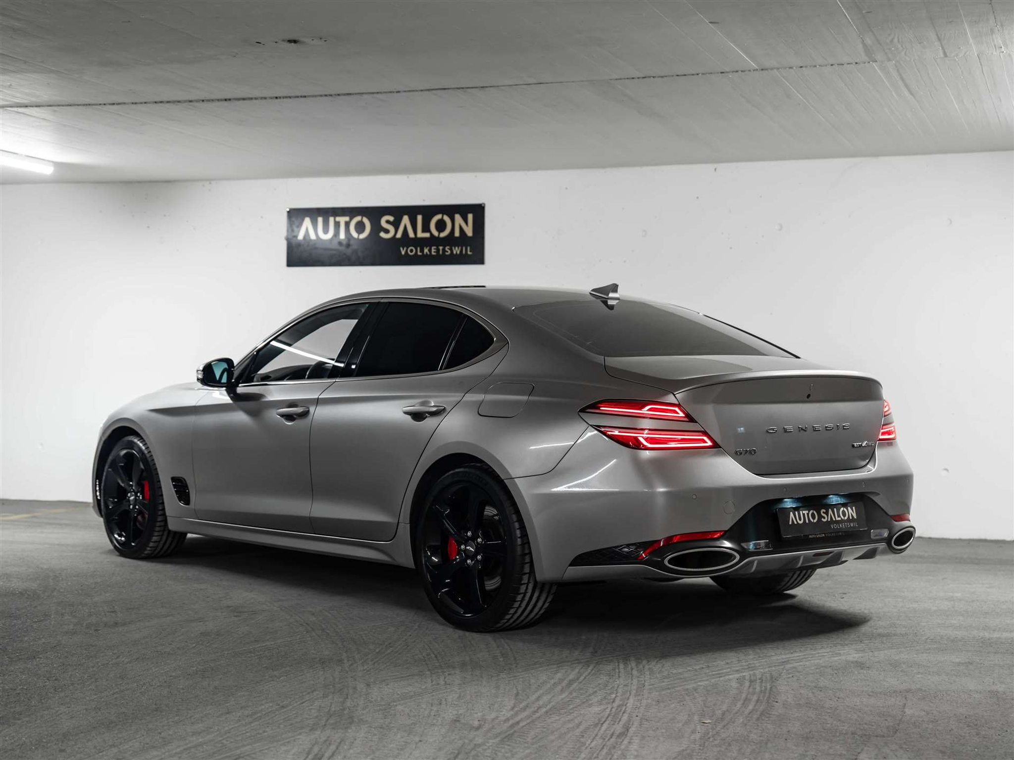 listing desktop thumbnail image 2