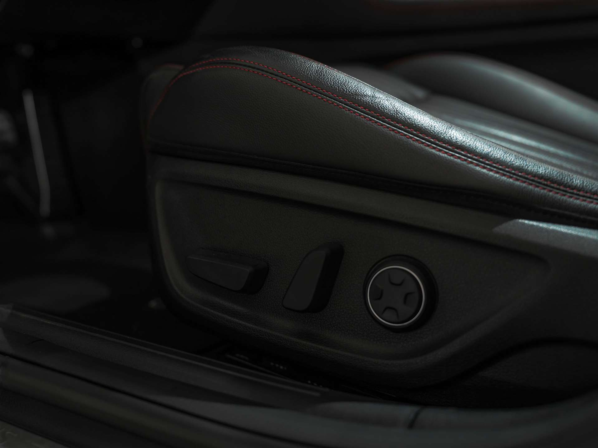 listing desktop thumbnail image 25