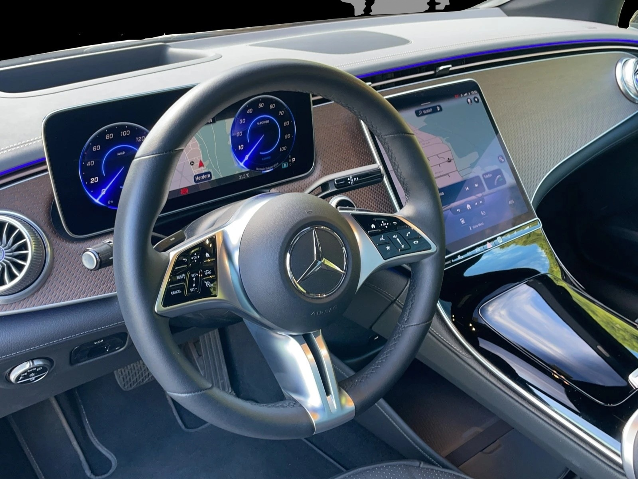 listing desktop thumbnail image 9