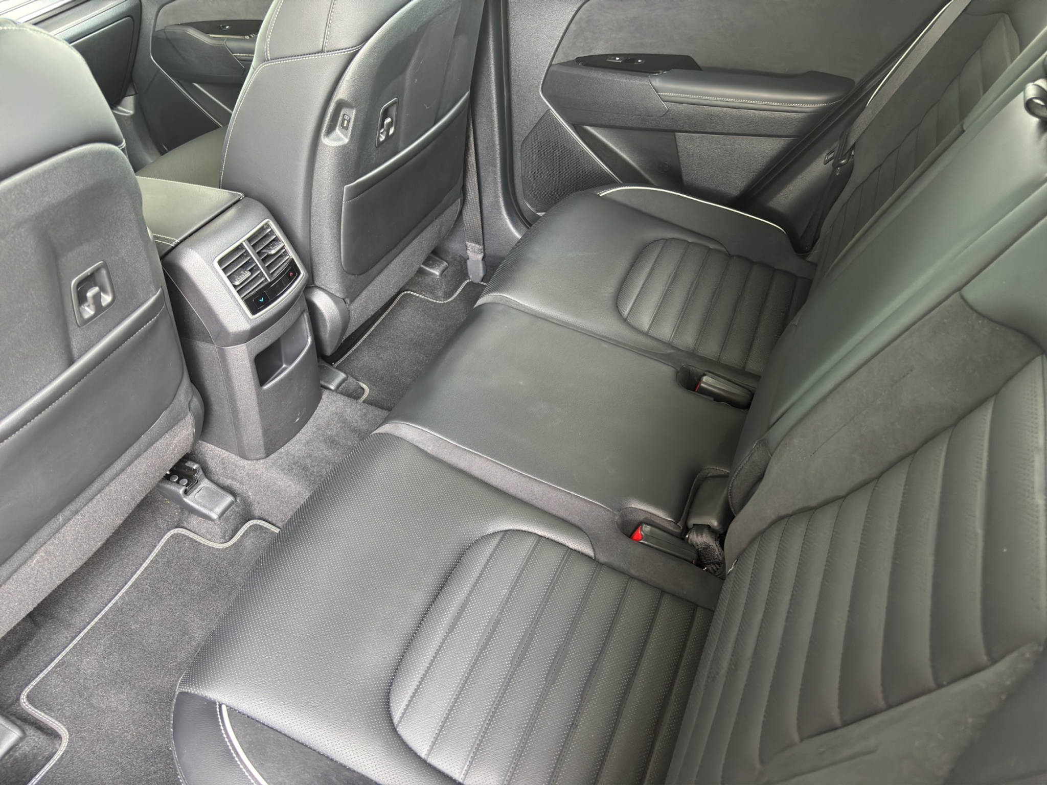 listing desktop thumbnail image 10