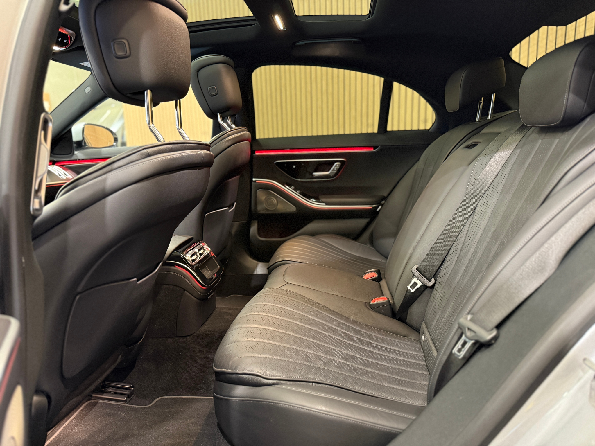 listing desktop thumbnail image 7