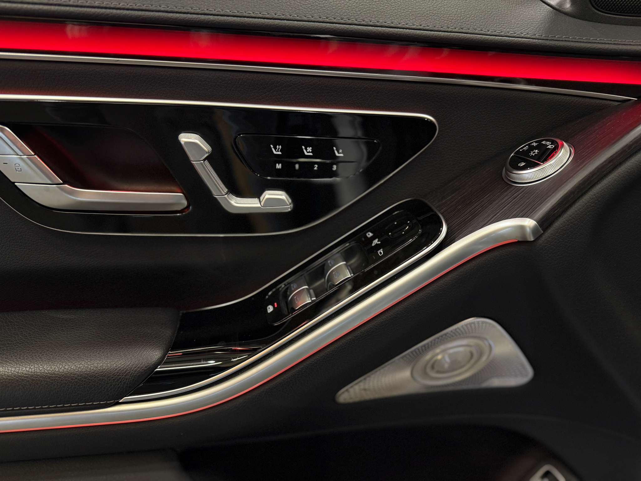 listing desktop thumbnail image 20