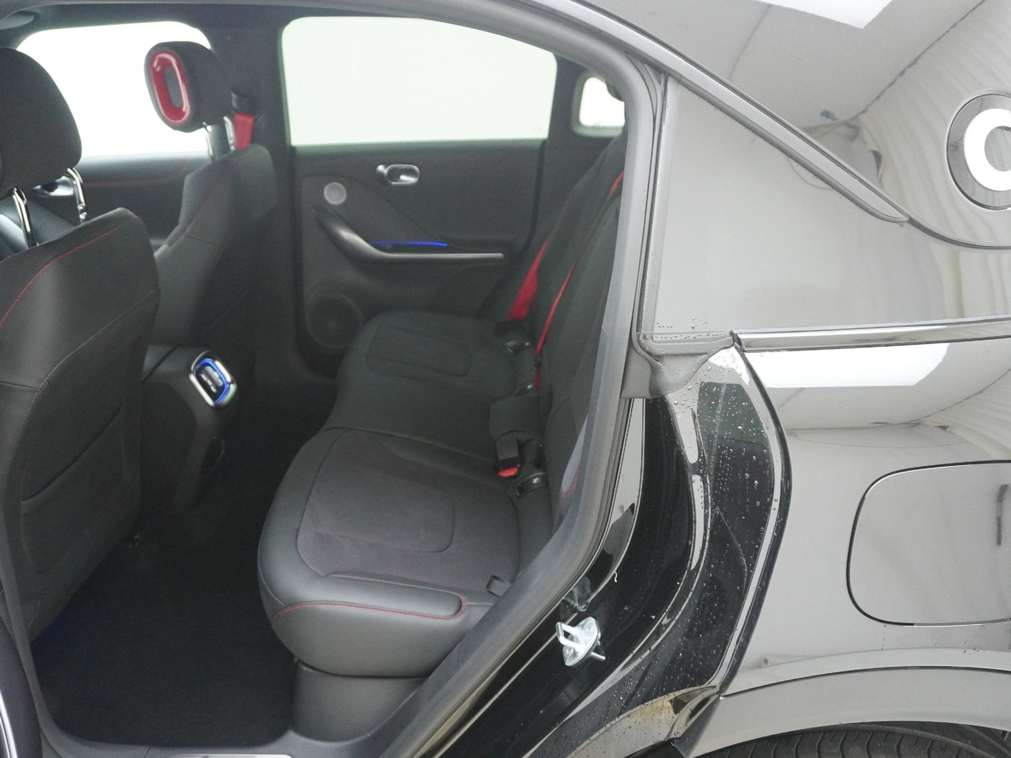 listing desktop thumbnail image 12