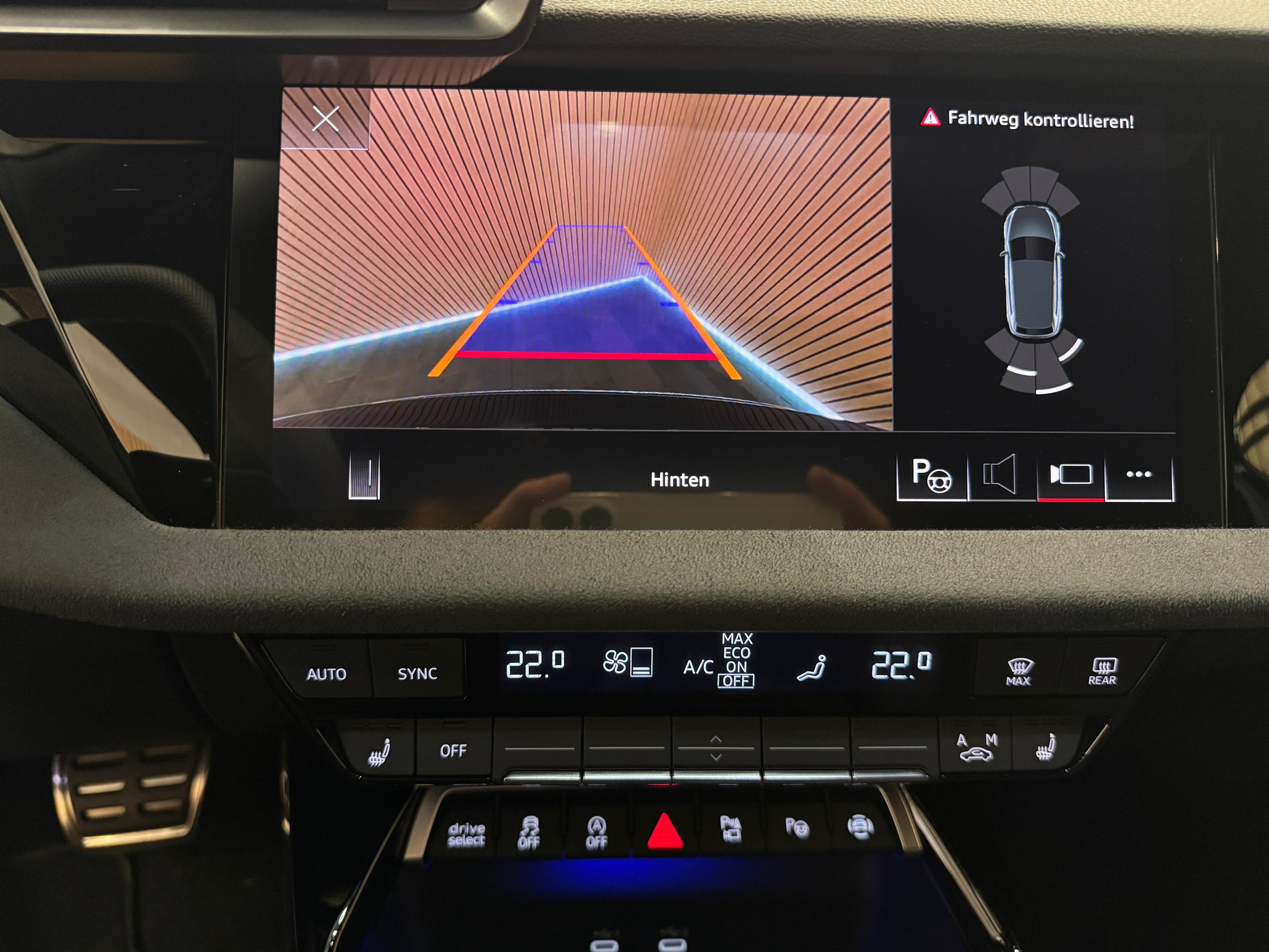 listing desktop thumbnail image 26