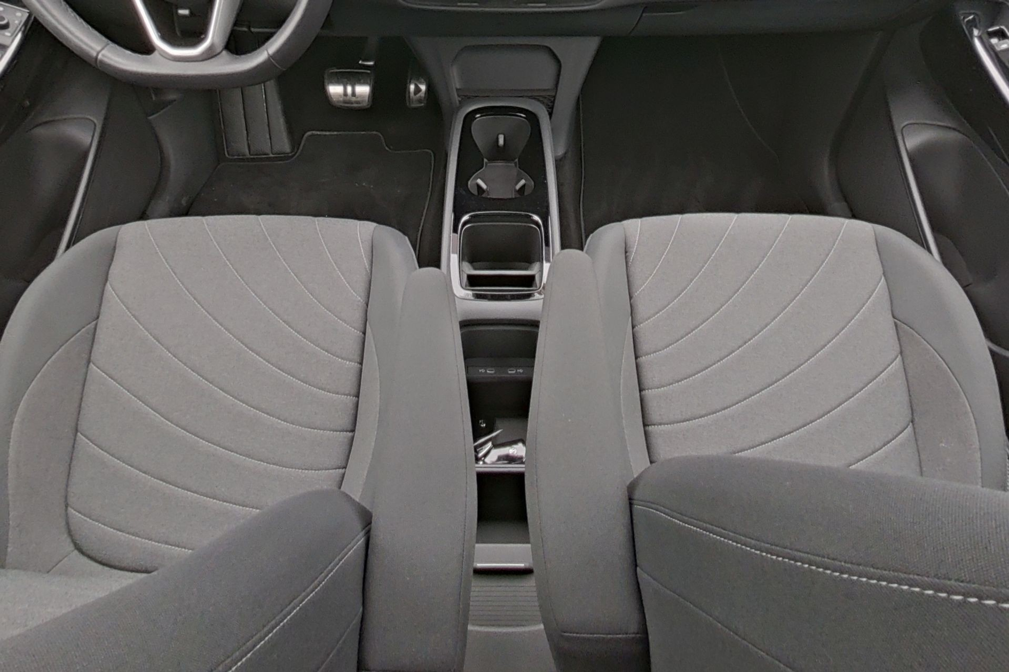 listing desktop thumbnail image 8