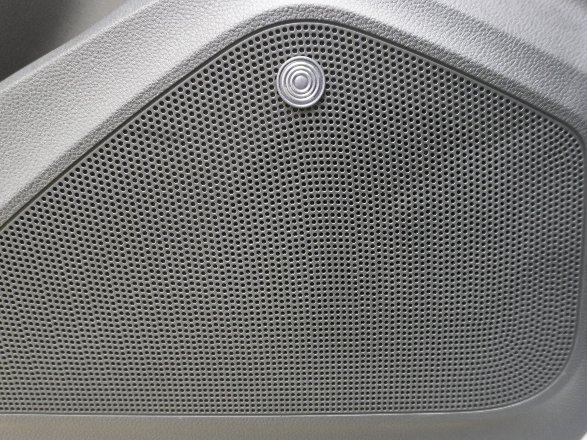 listing desktop thumbnail image 19