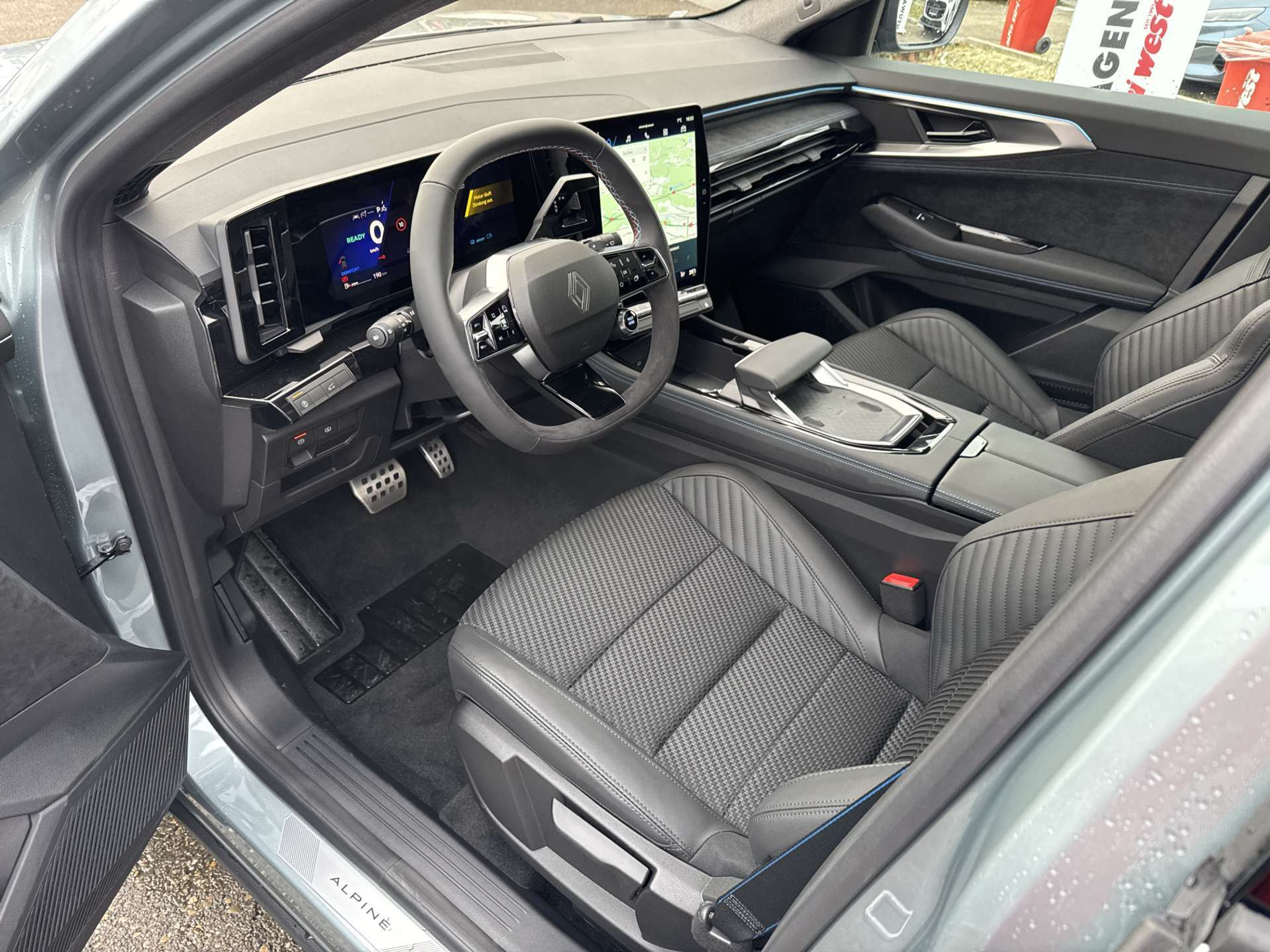 listing desktop thumbnail image 5