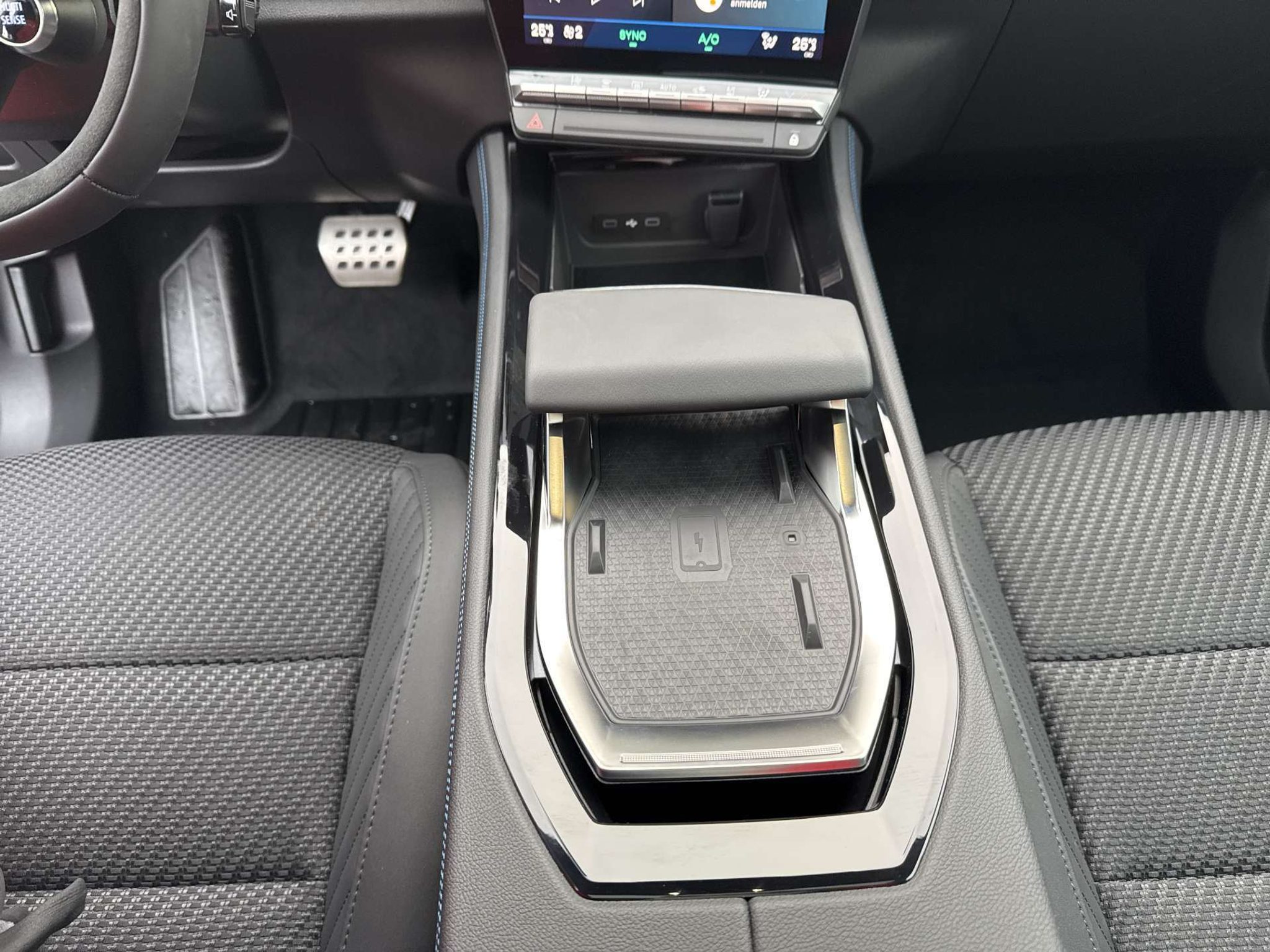 listing desktop thumbnail image 11