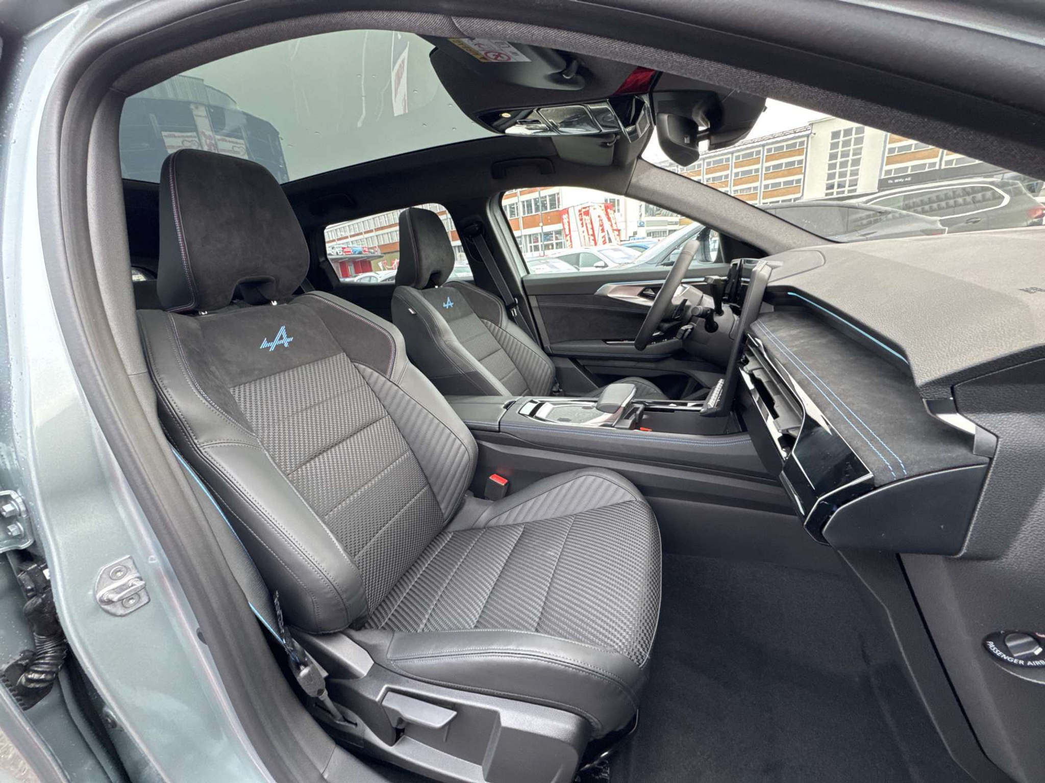 listing desktop thumbnail image 12