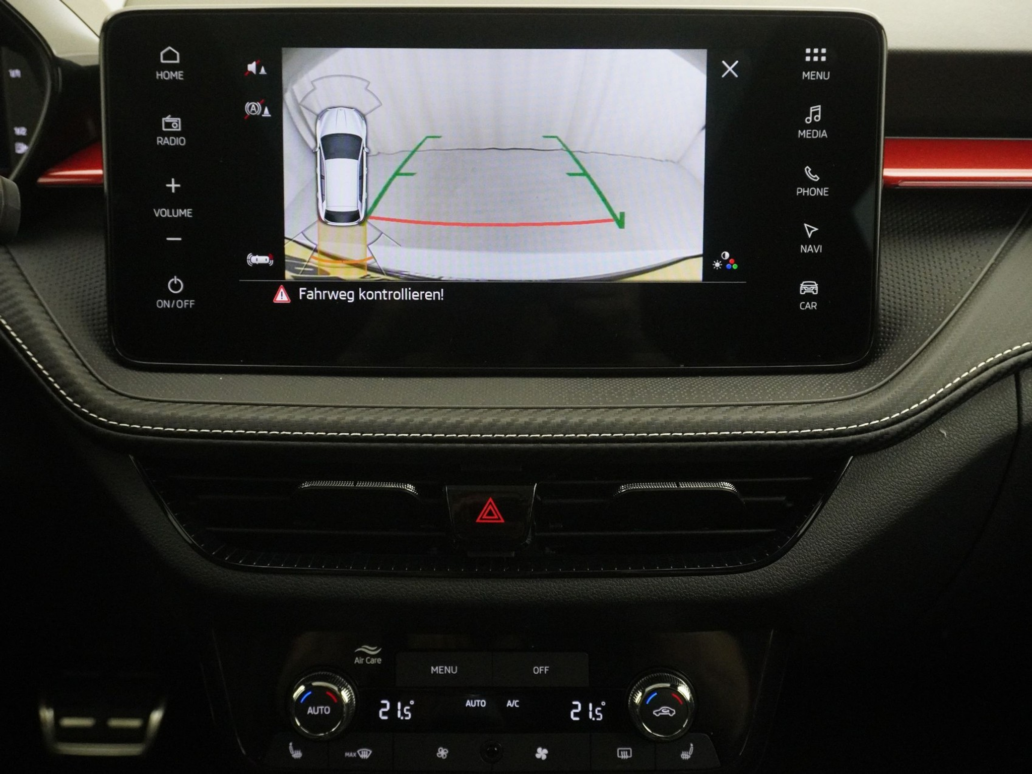 listing desktop thumbnail image 17