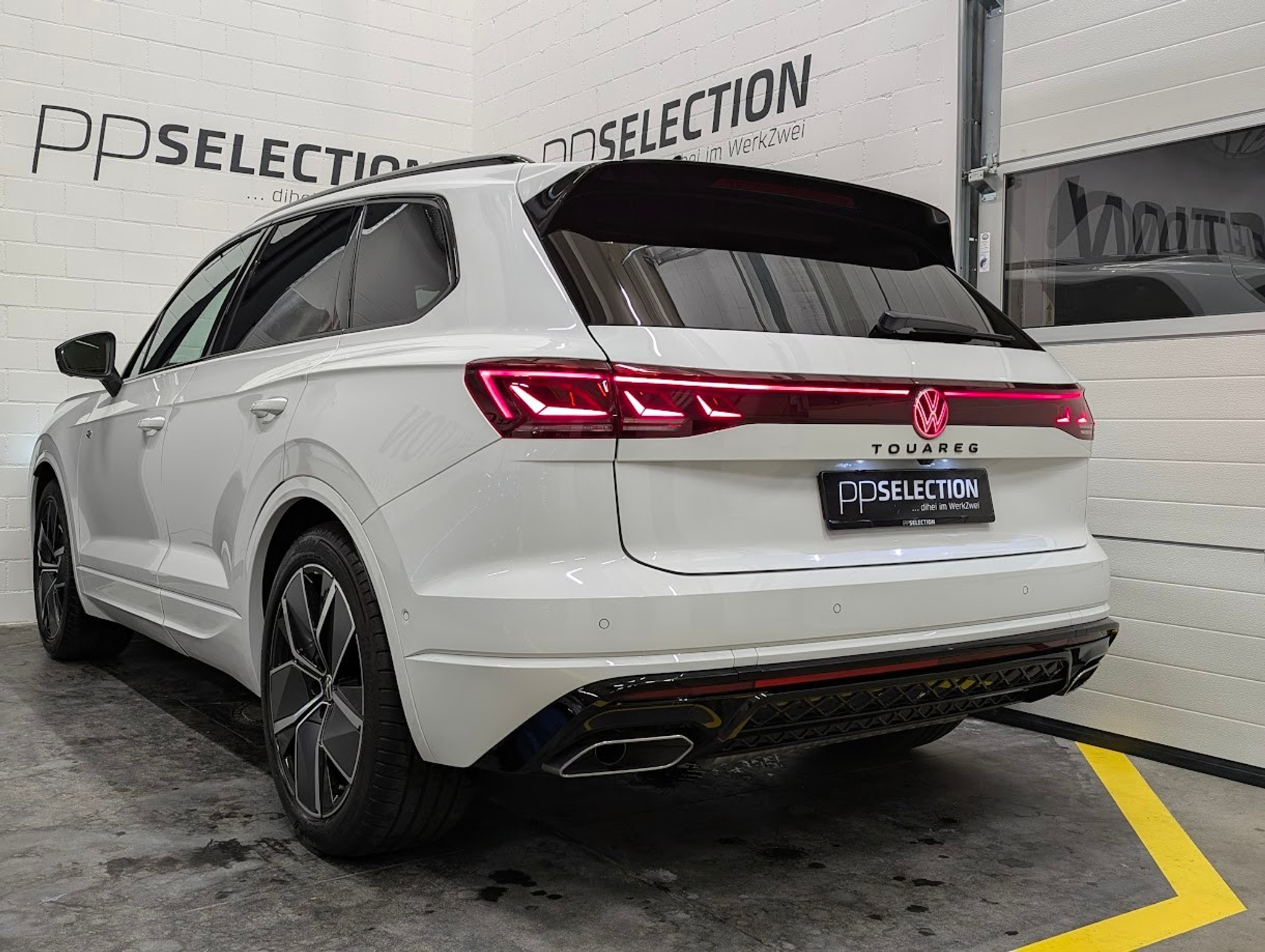 listing desktop thumbnail image 31