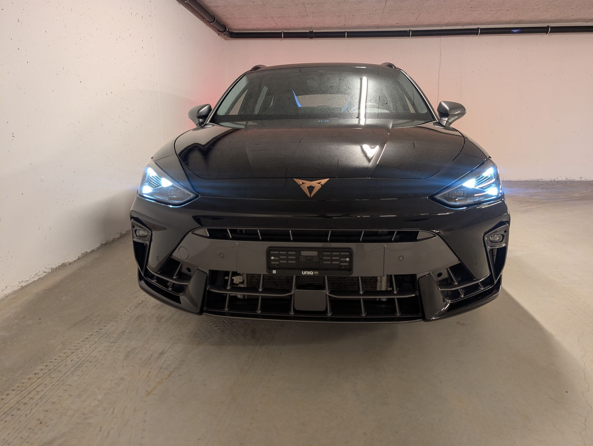 listing desktop thumbnail image 2