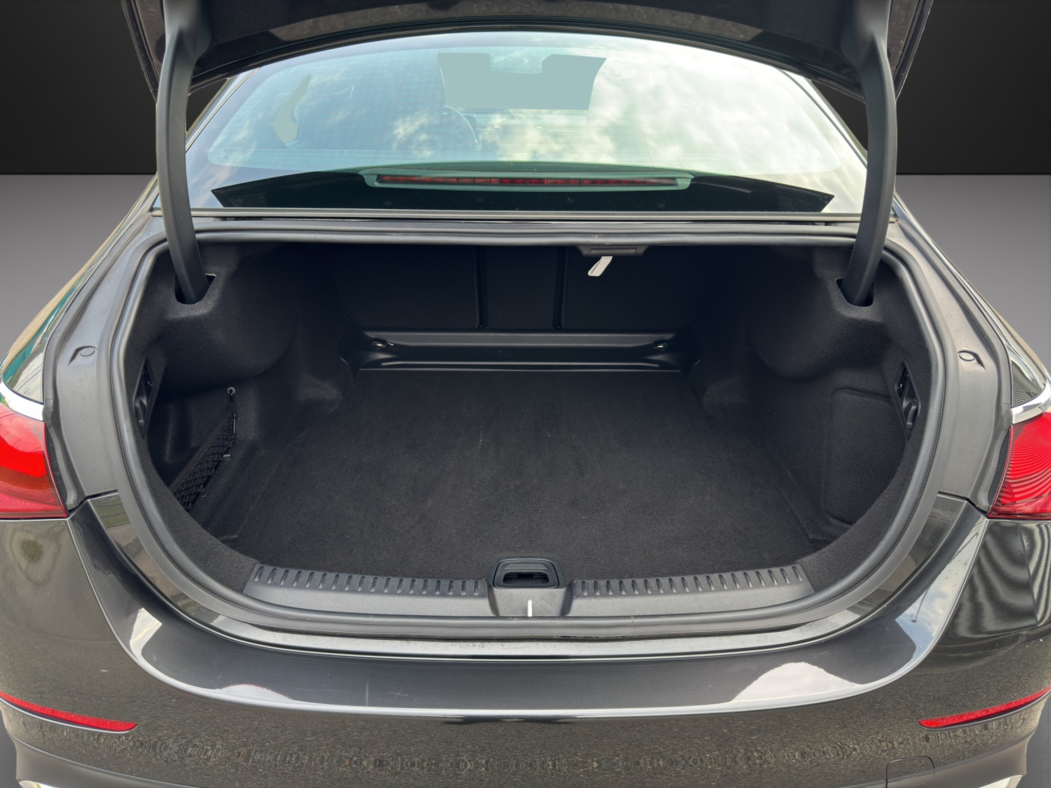 listing desktop thumbnail image 12