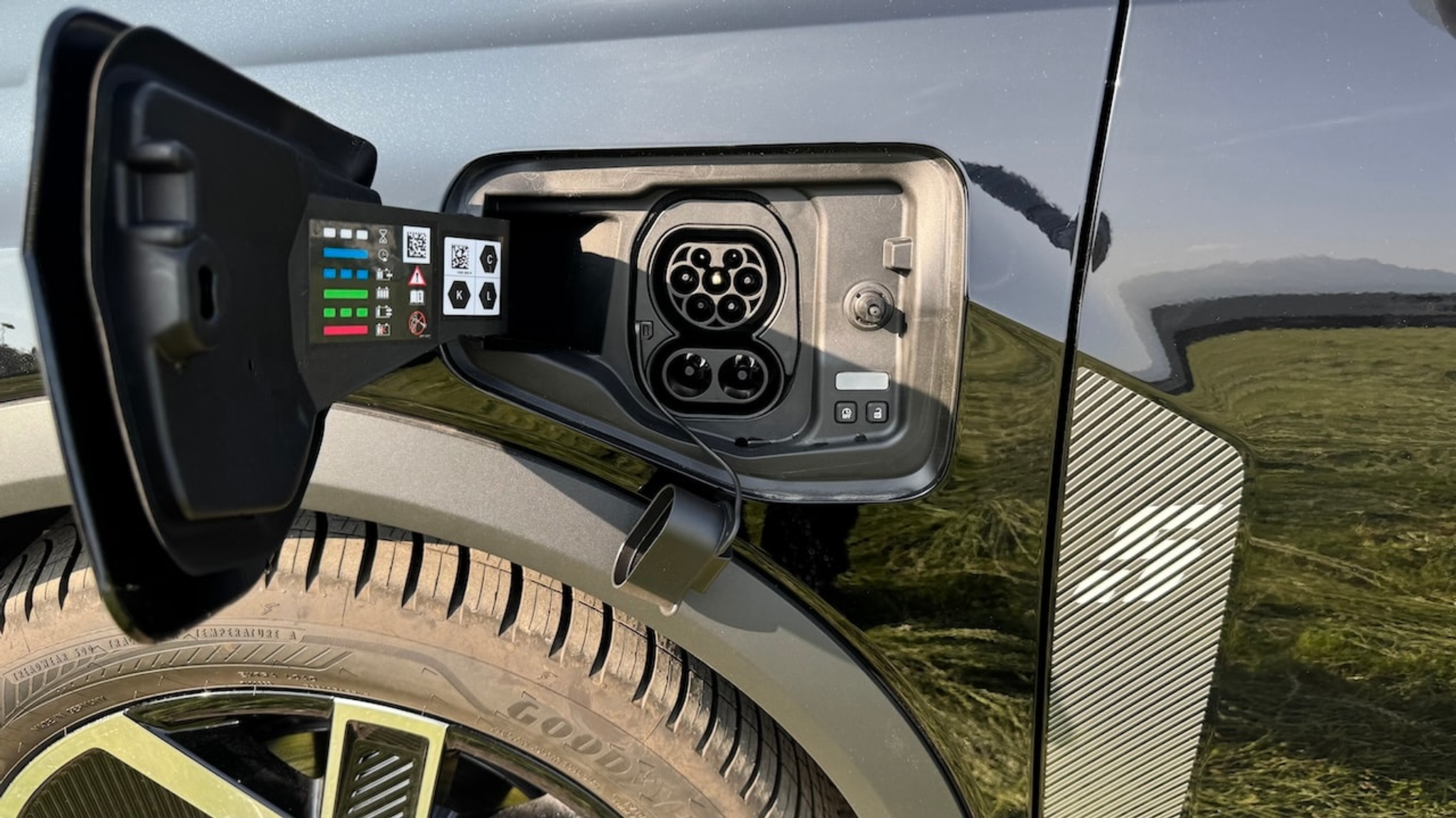 listing desktop thumbnail image 12
