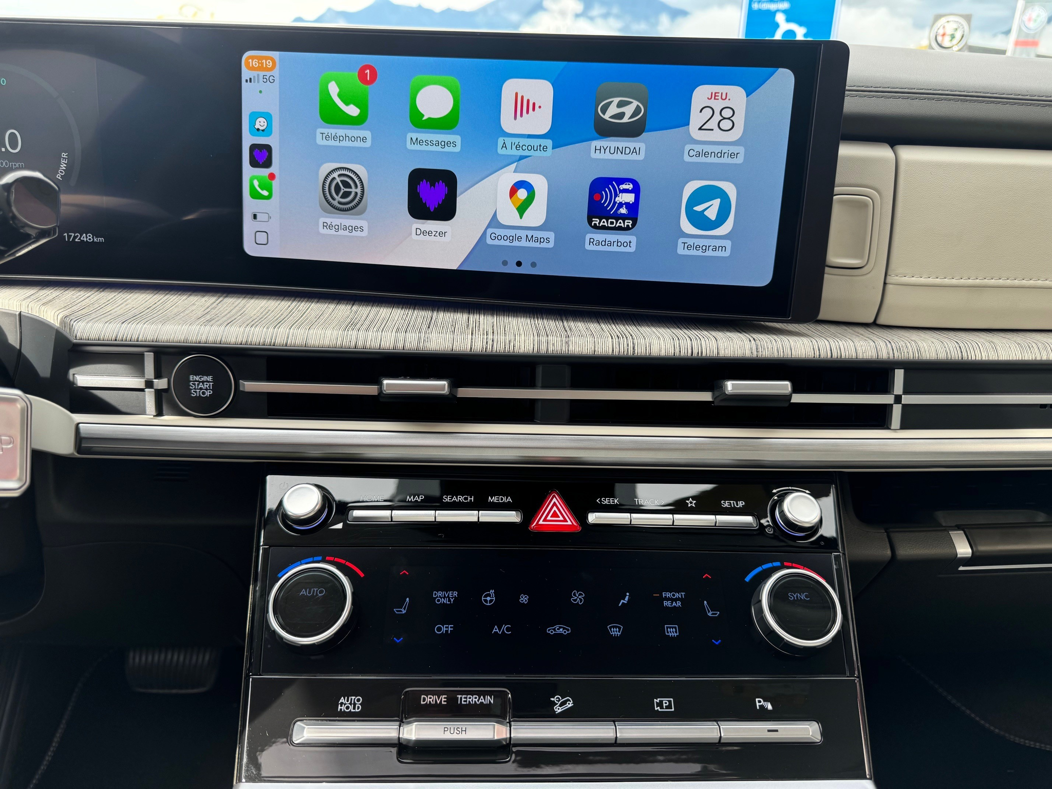 listing desktop thumbnail image 12