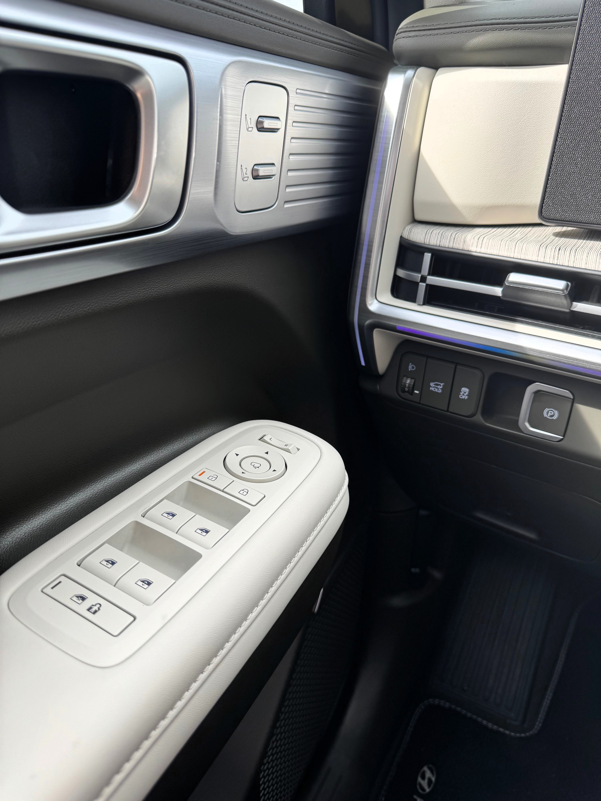 listing desktop thumbnail image 10