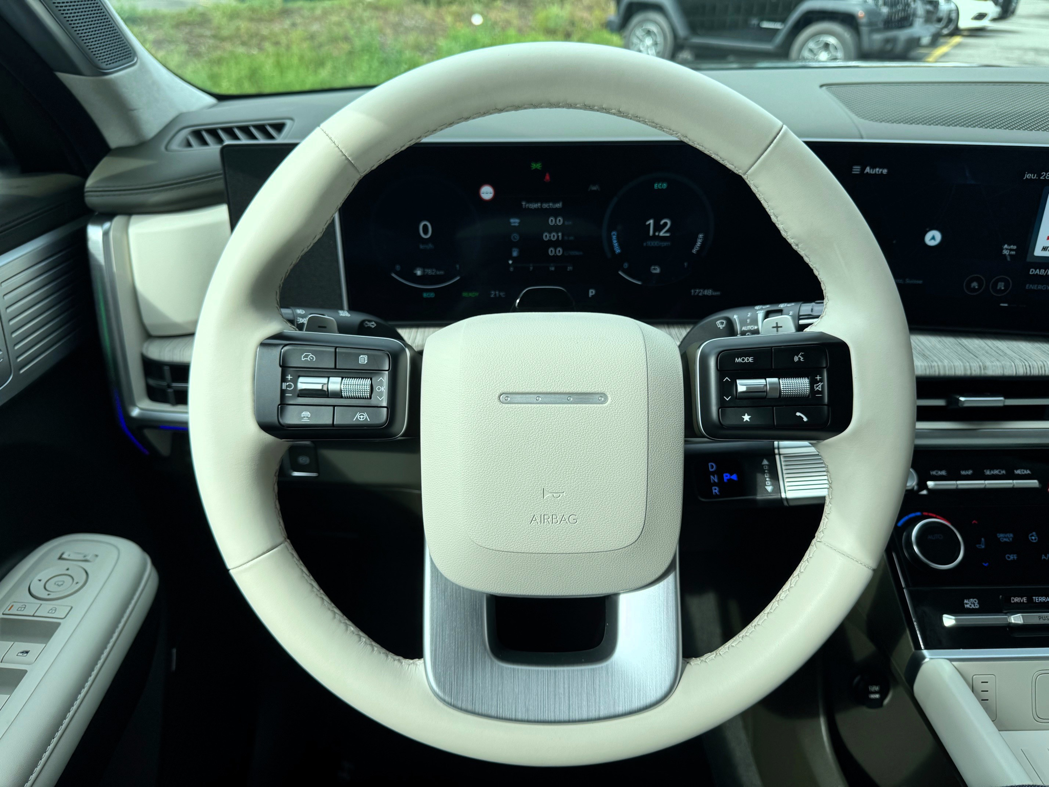 listing desktop thumbnail image 9