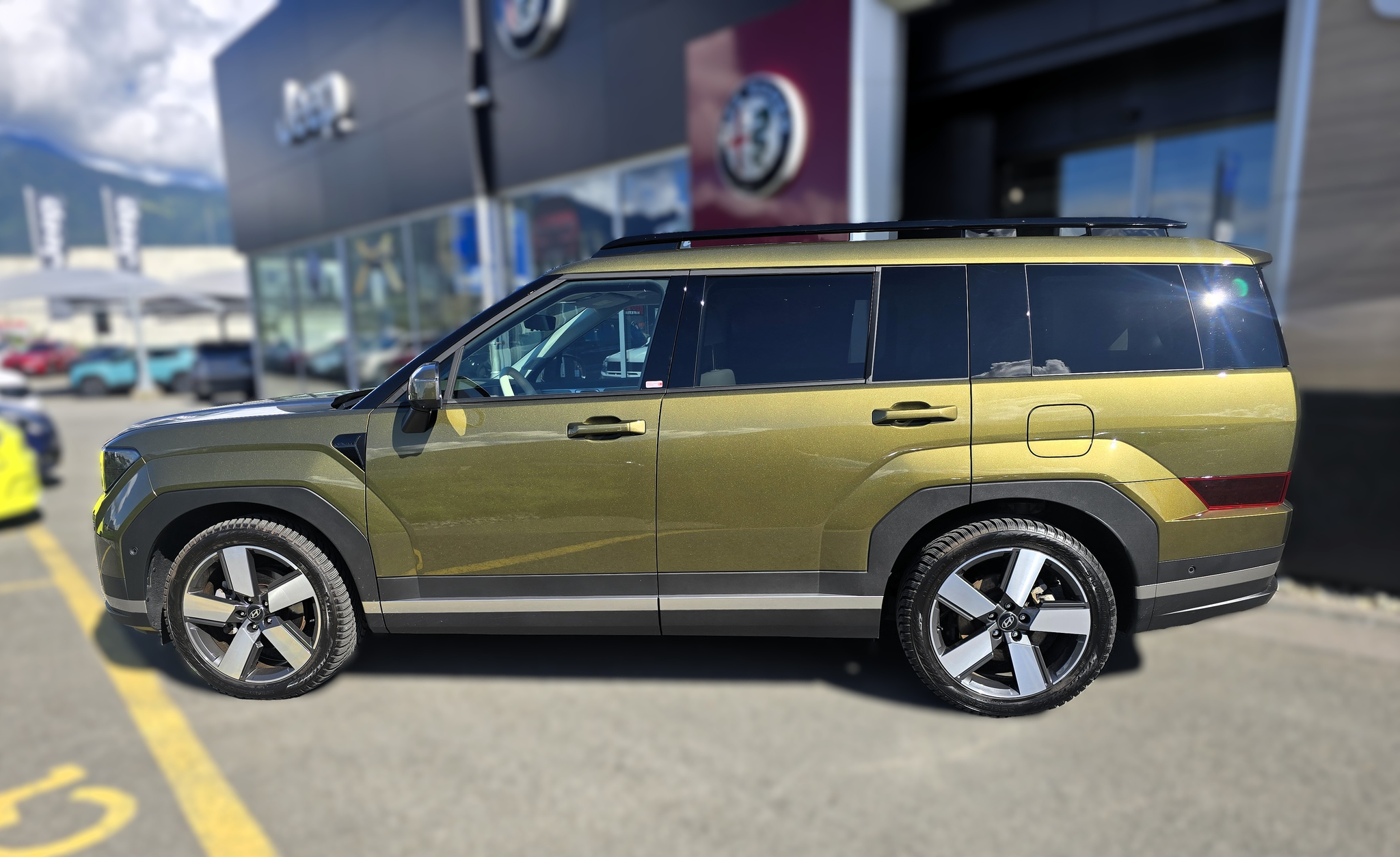 listing desktop thumbnail image 2