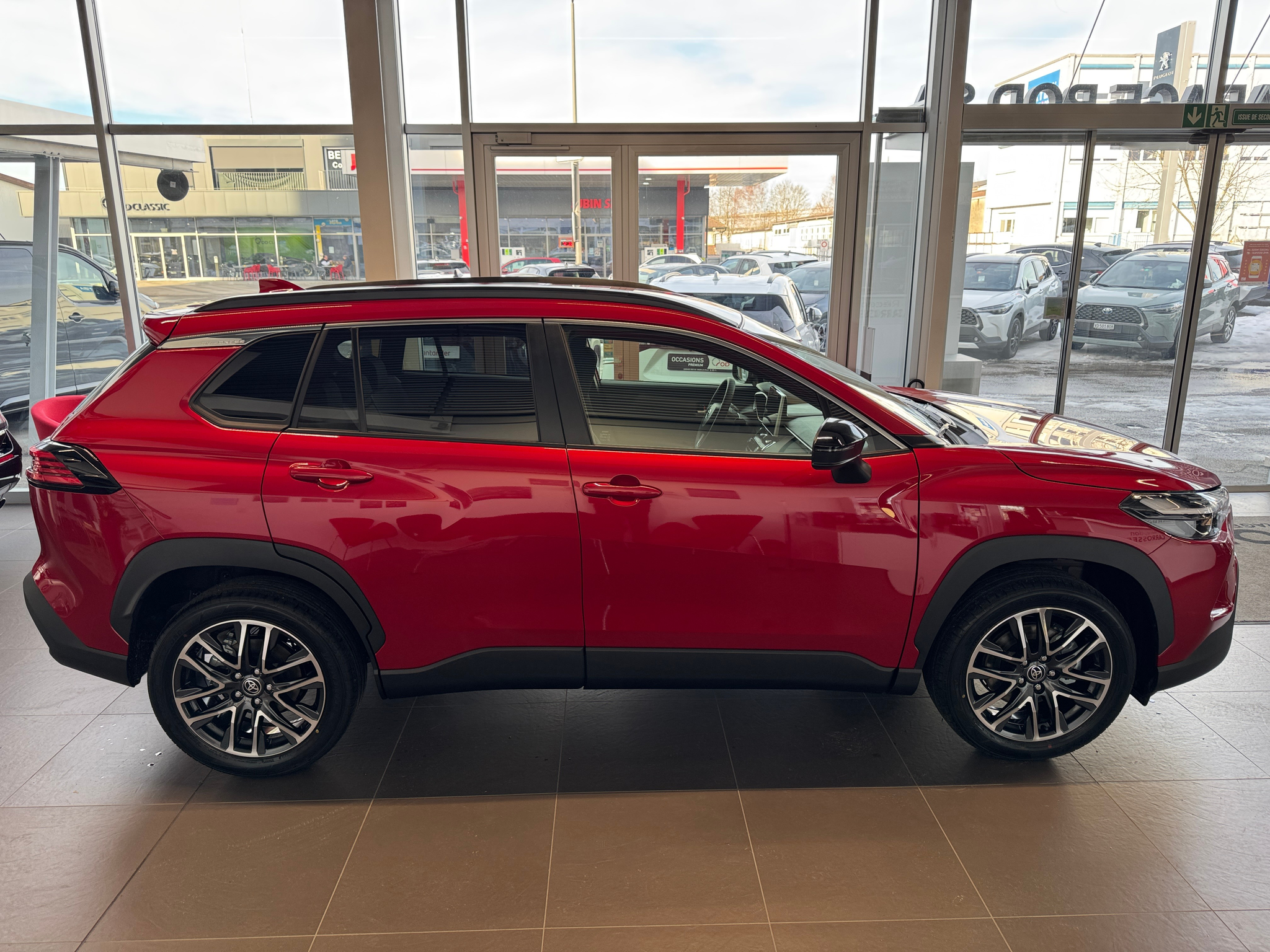 listing desktop thumbnail image 3