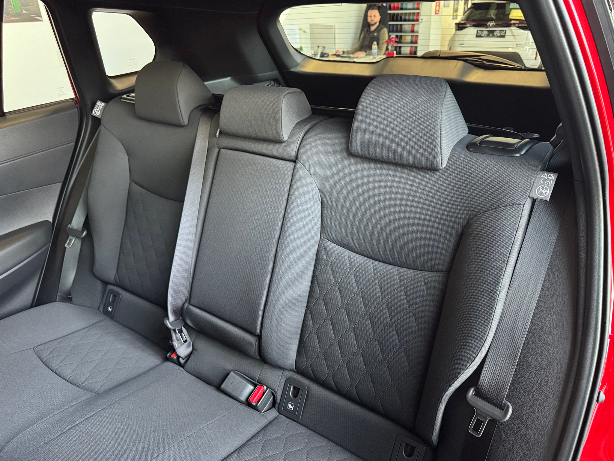 listing desktop thumbnail image 12