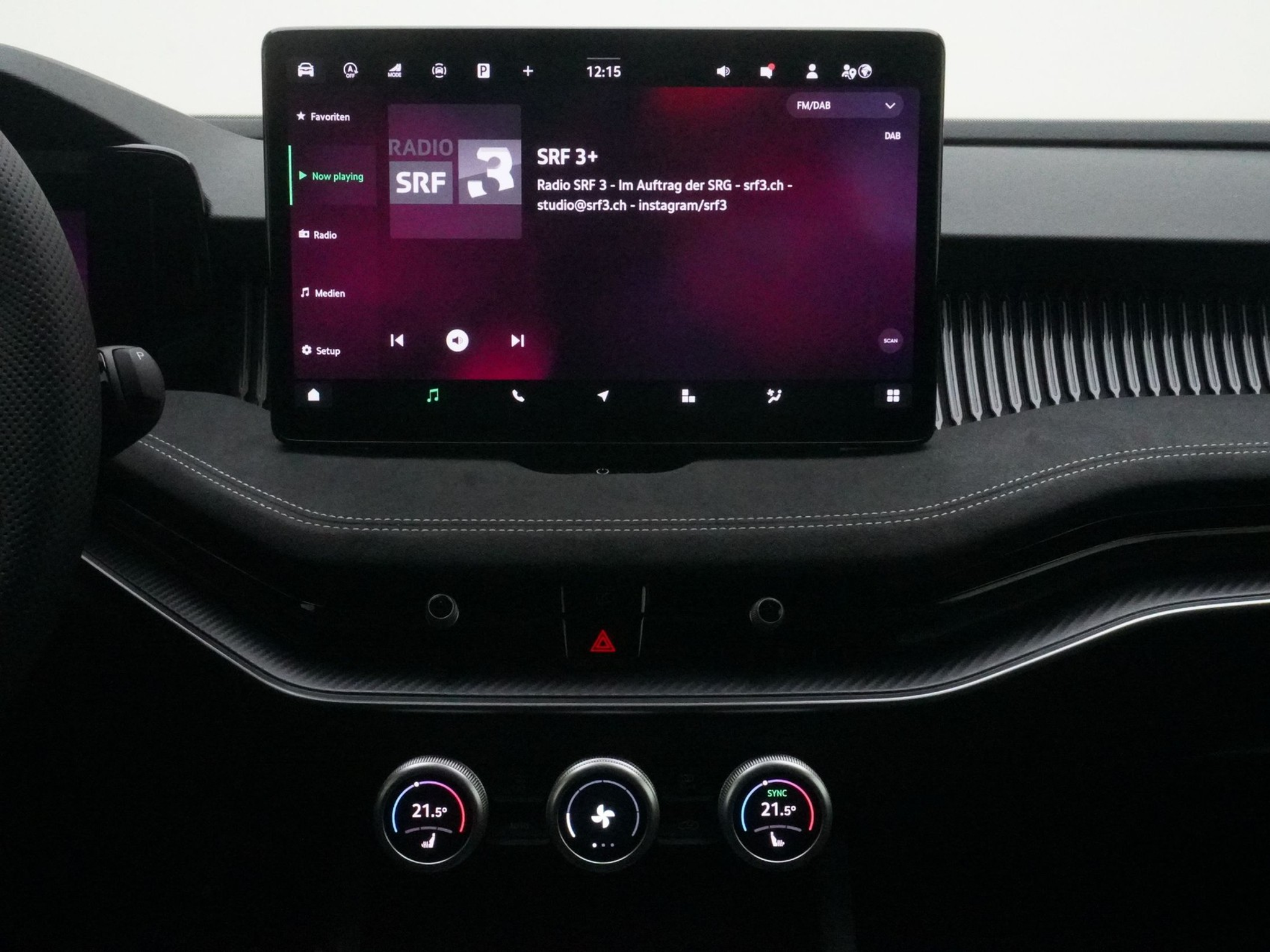 listing desktop thumbnail image 23