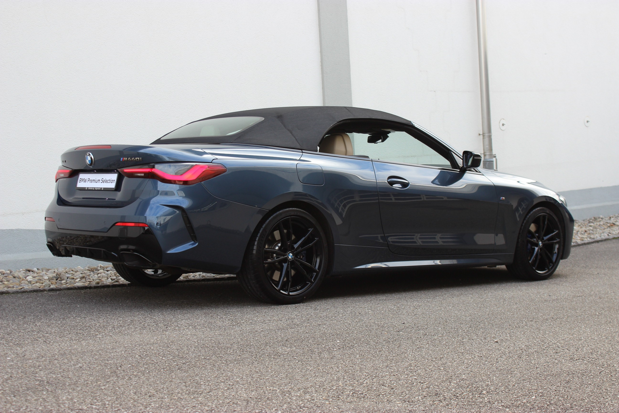 listing desktop thumbnail image 2