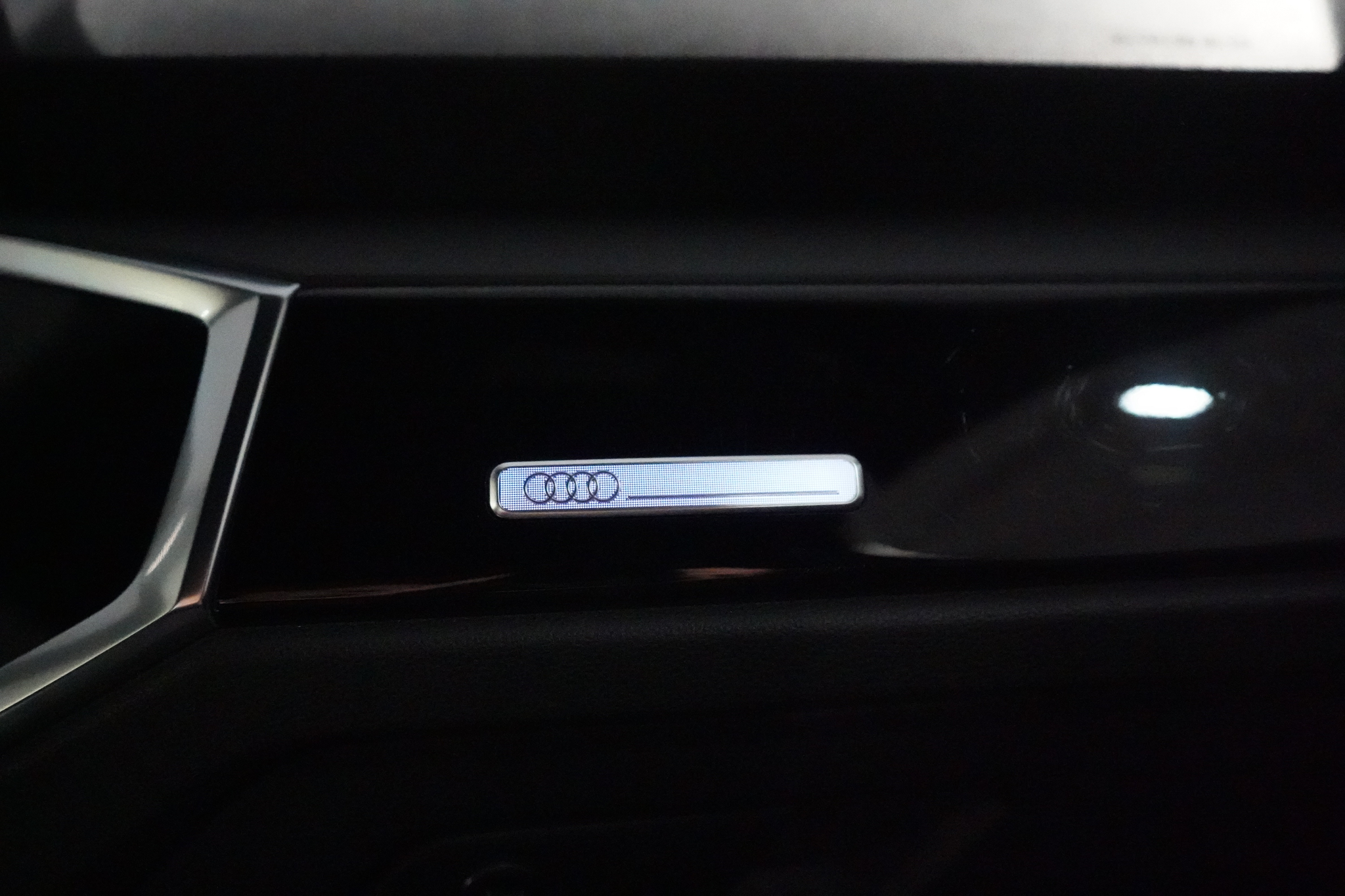 listing desktop thumbnail image 10