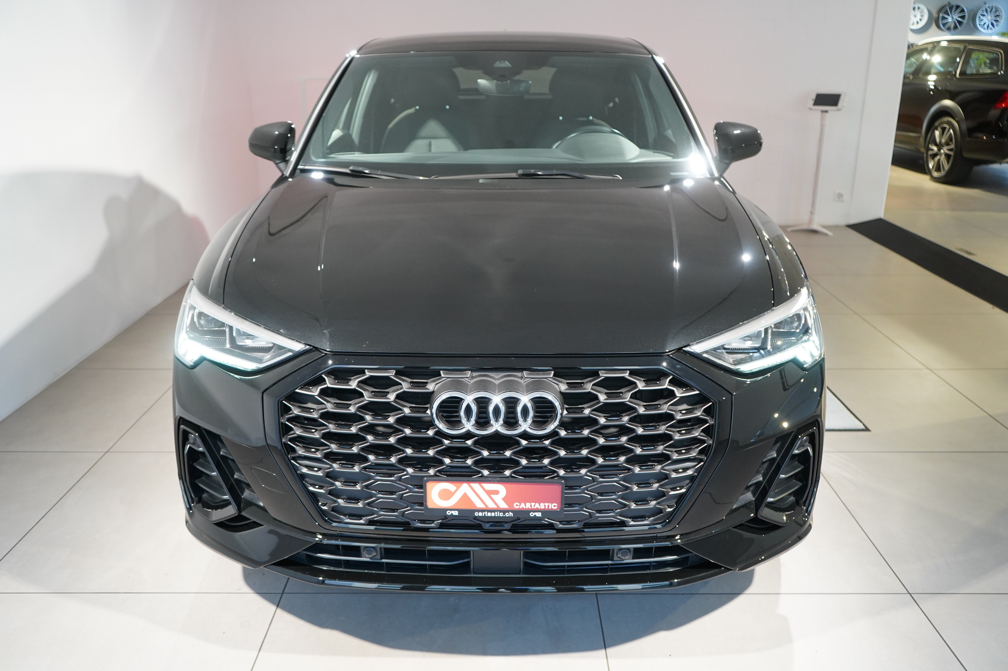 listing desktop thumbnail image 1