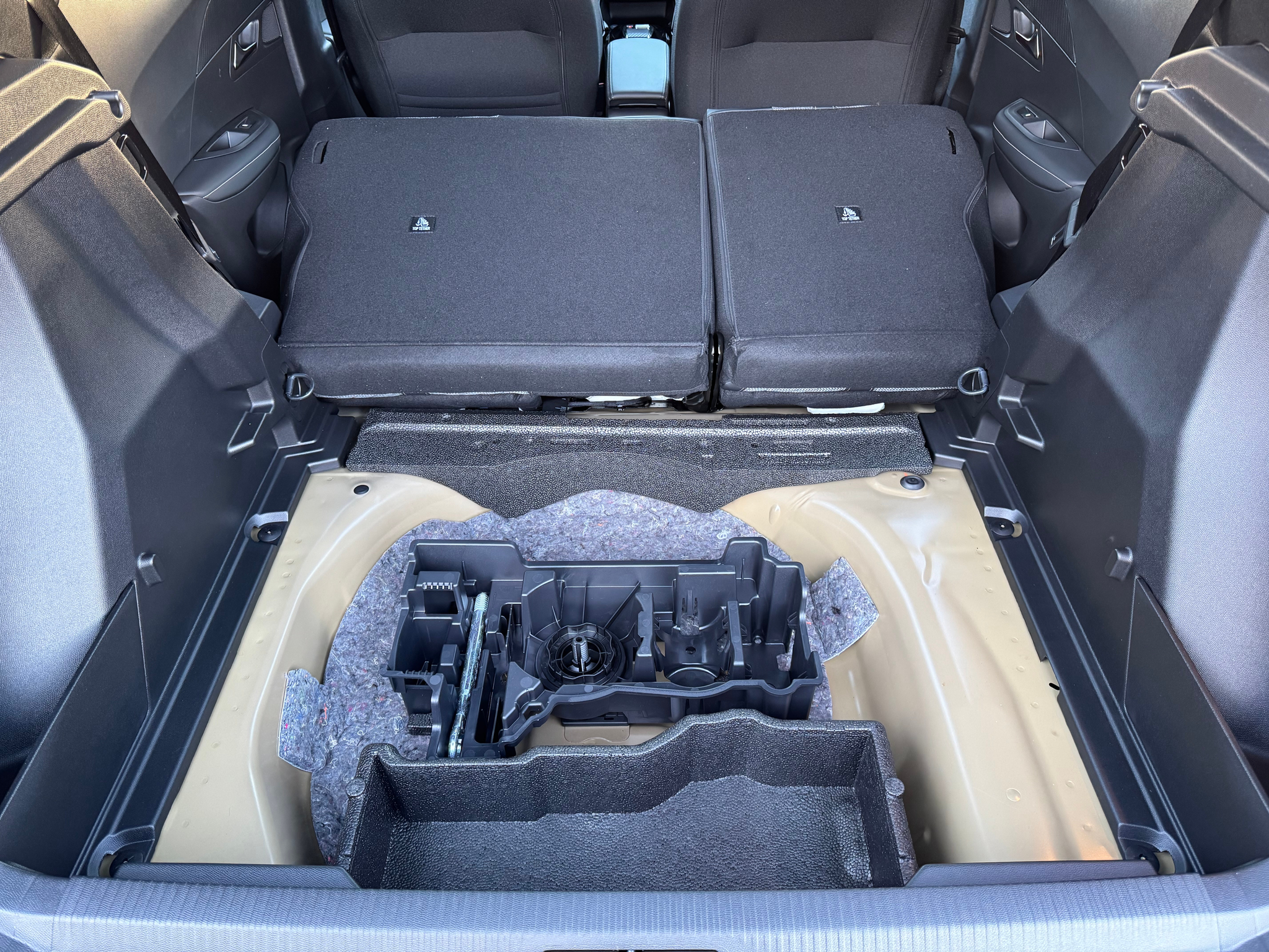 listing desktop thumbnail image 7