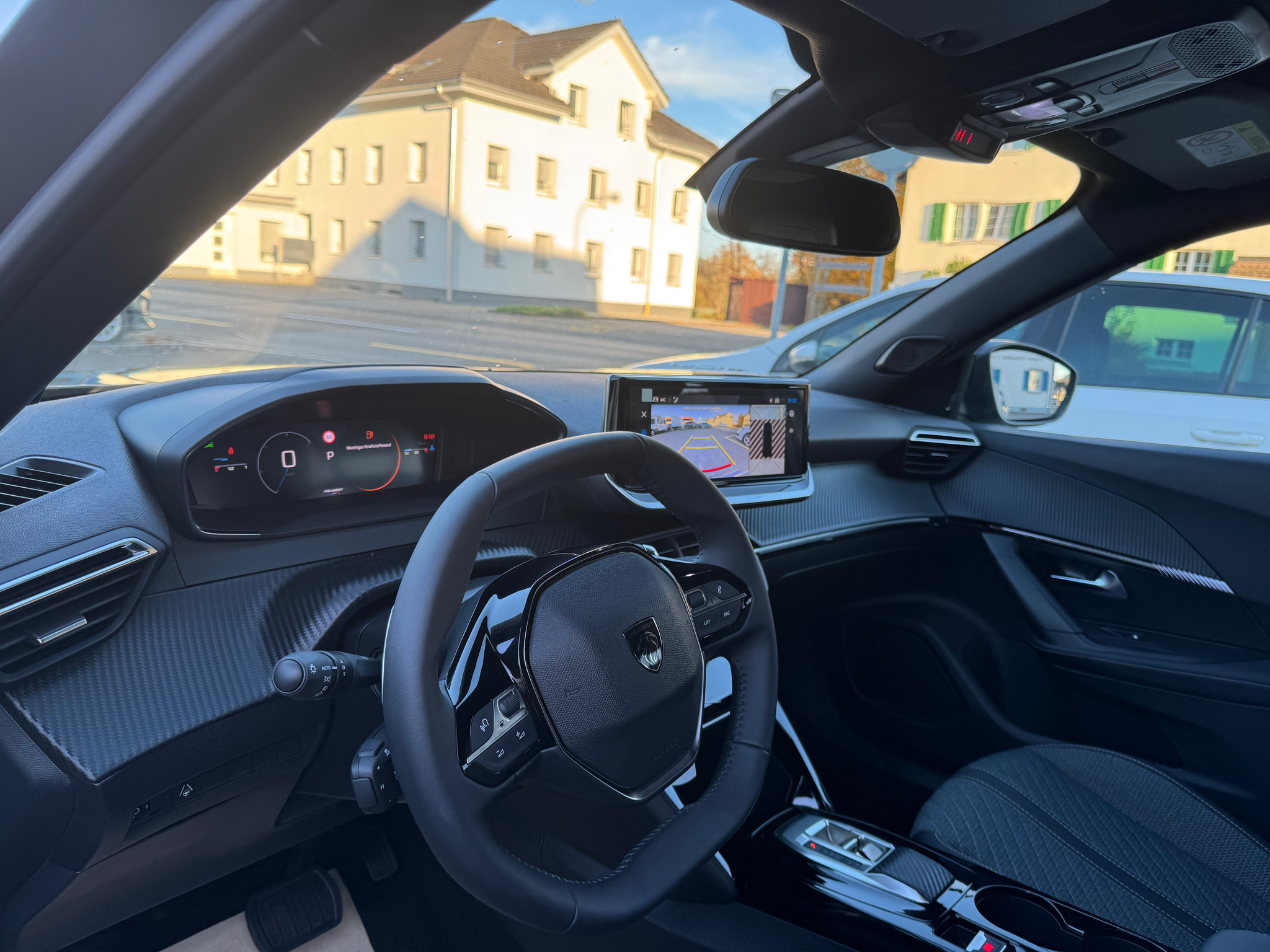 listing desktop thumbnail image 25