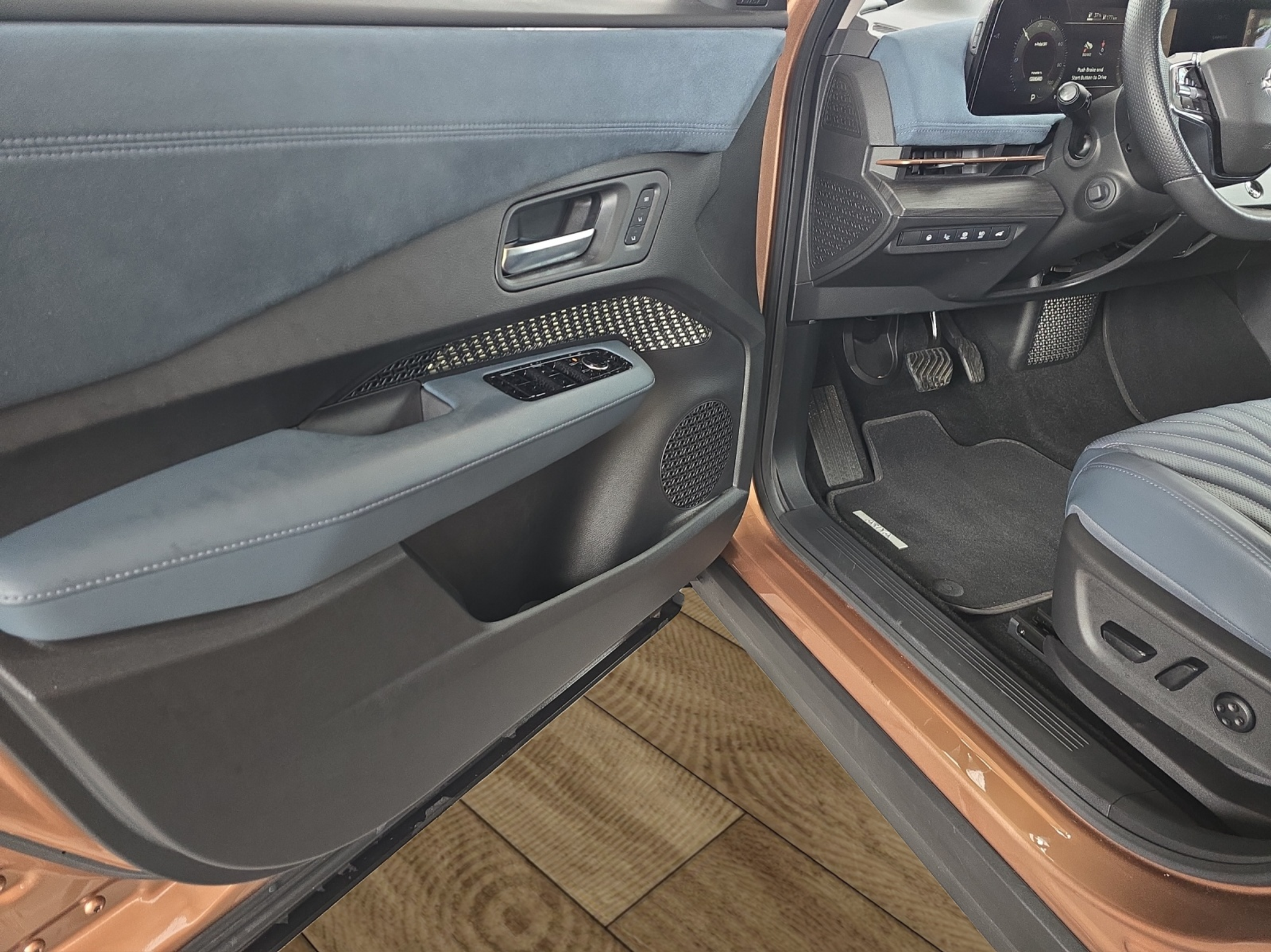 listing desktop thumbnail image 19