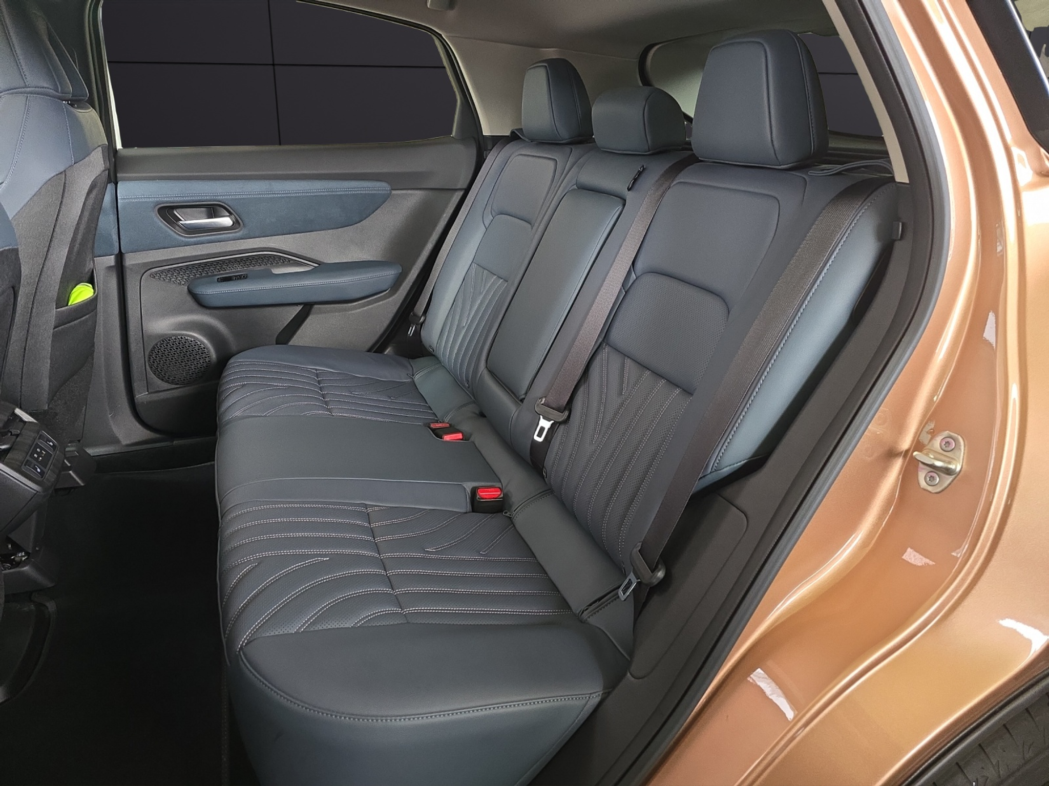 listing desktop thumbnail image 20