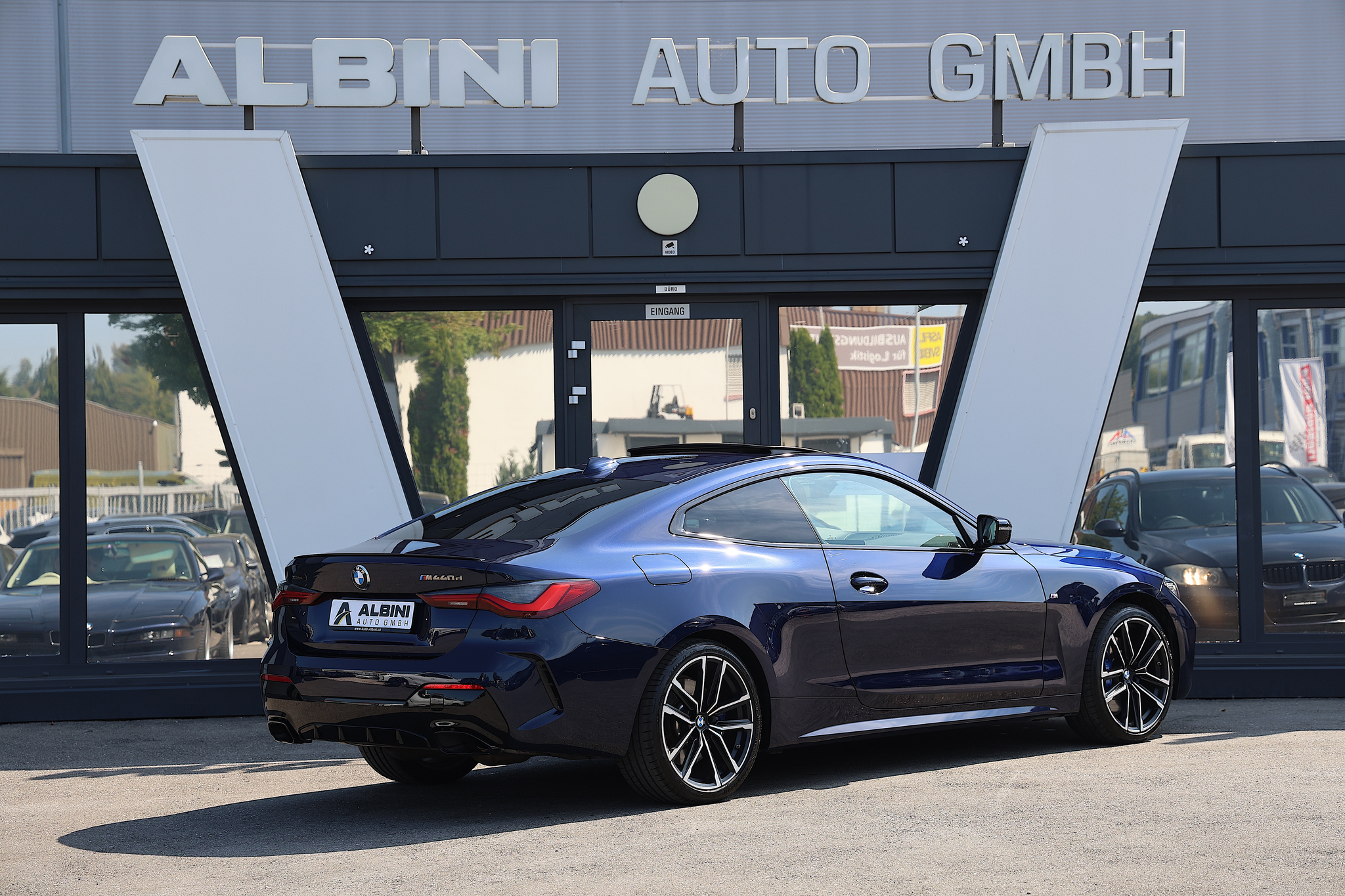 listing desktop thumbnail image 2