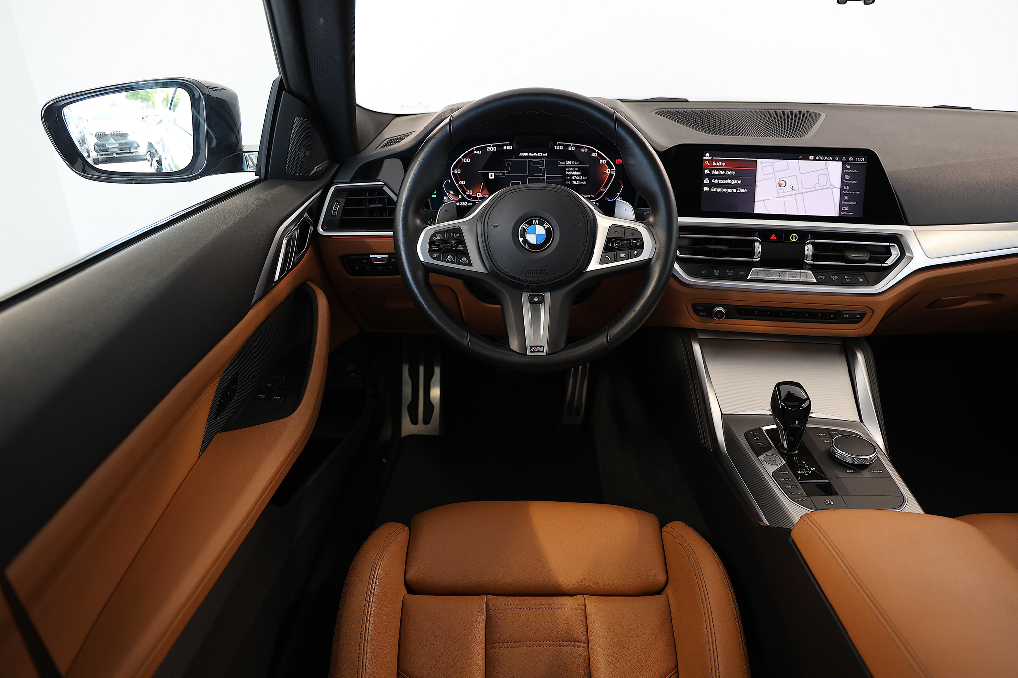 listing desktop thumbnail image 9