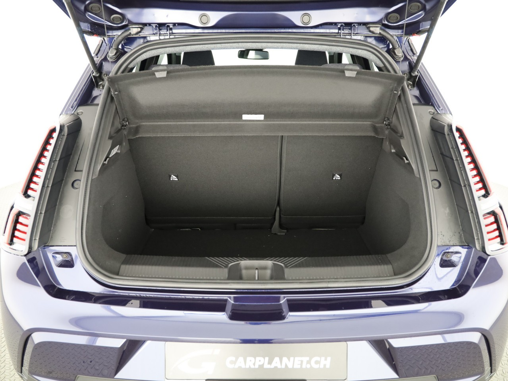 listing desktop thumbnail image 8