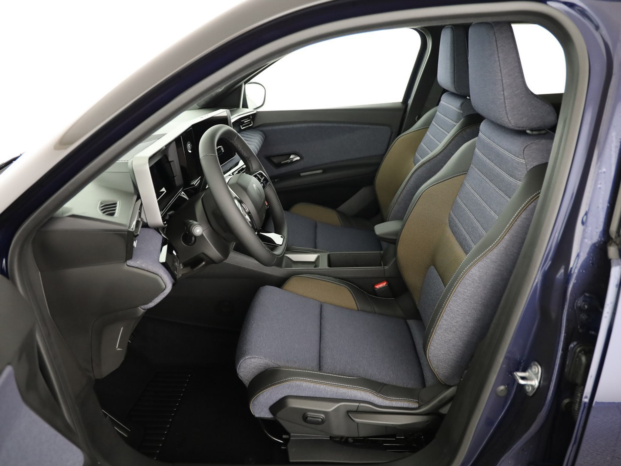 listing desktop thumbnail image 5