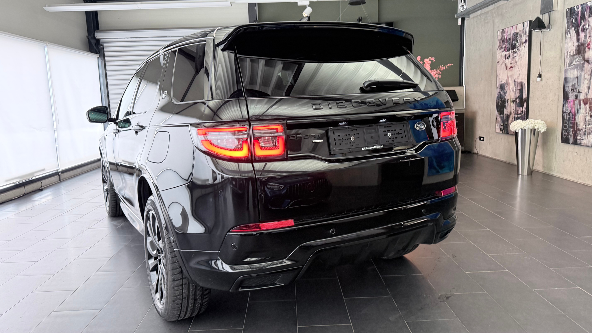 listing desktop thumbnail image 4