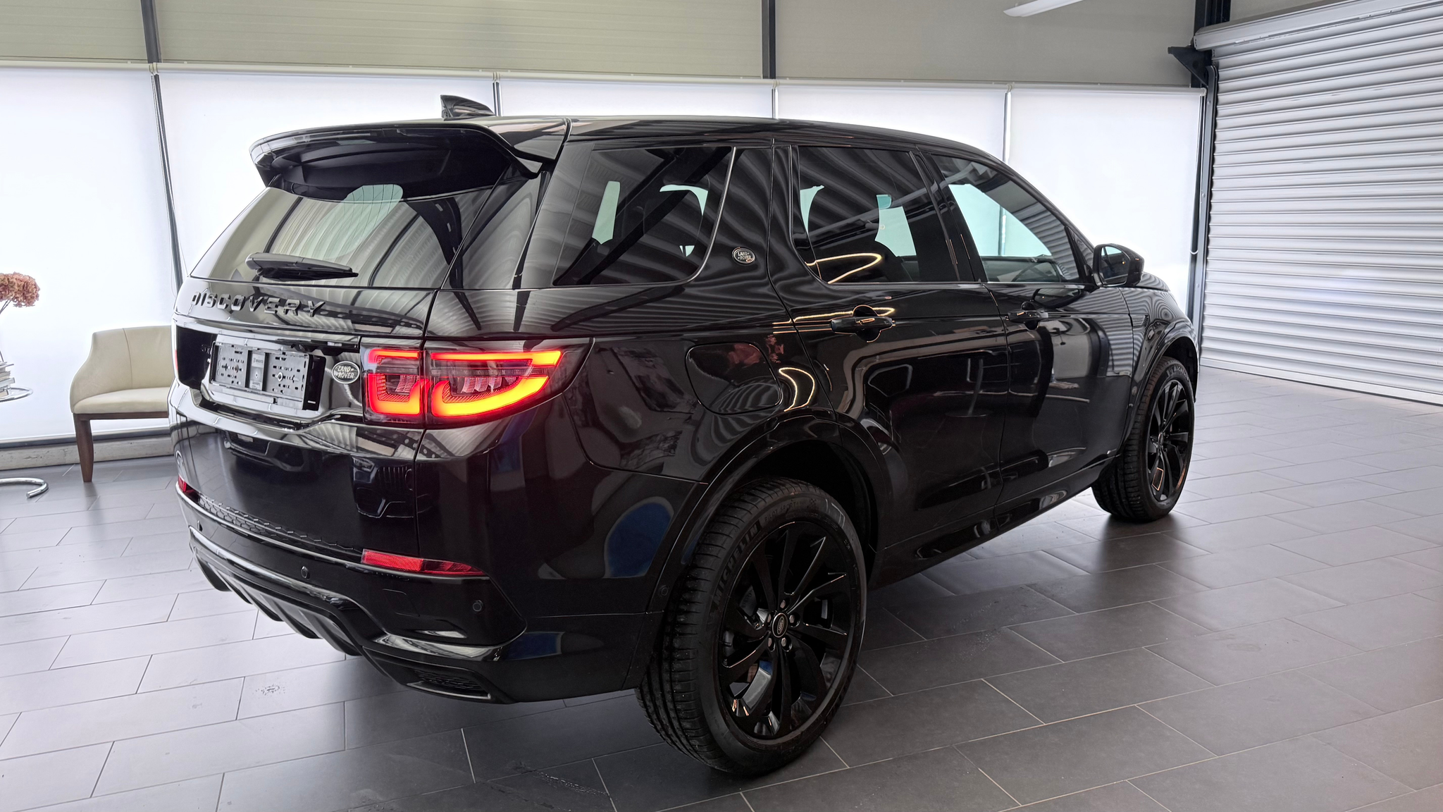 listing desktop thumbnail image 5